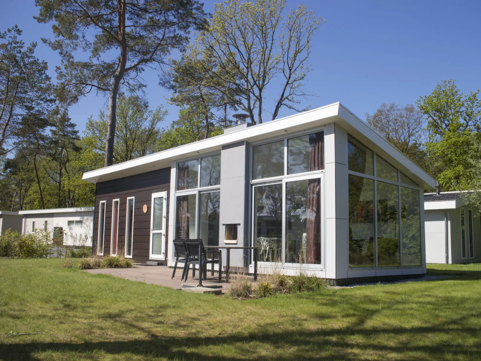Pavilion 4-Draußen