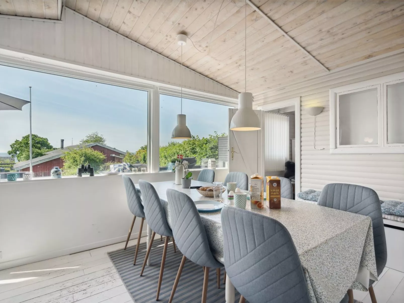 "Thrugils" - 200m from the sea-Inside