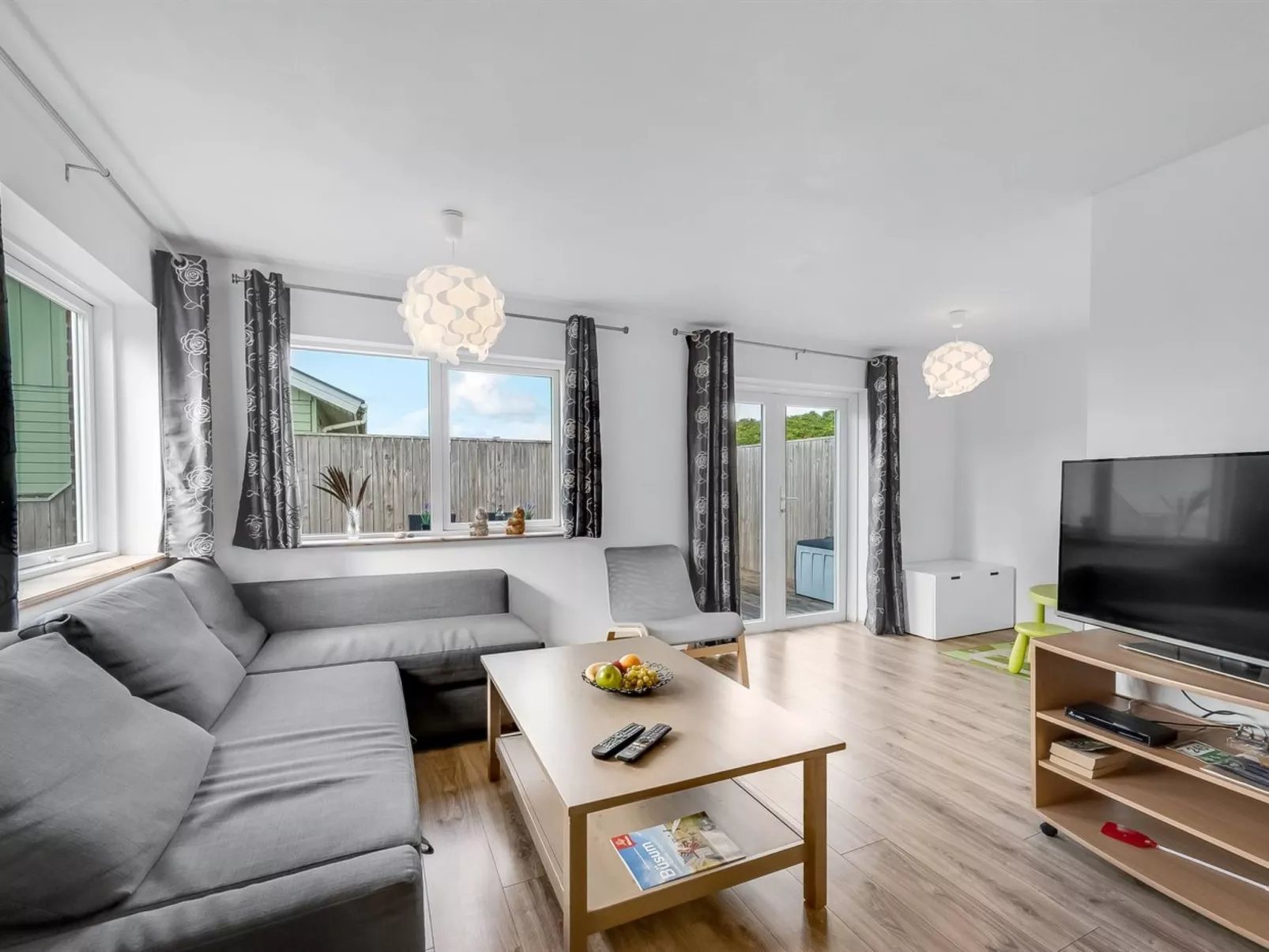 "Heming" - 100m from the sea-Drinnen