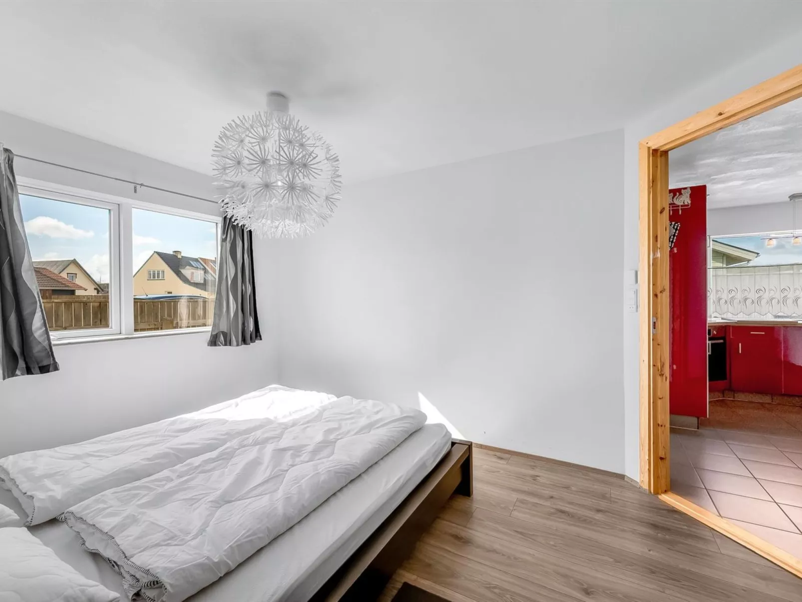 "Heming" - 100m from the sea-Drinnen