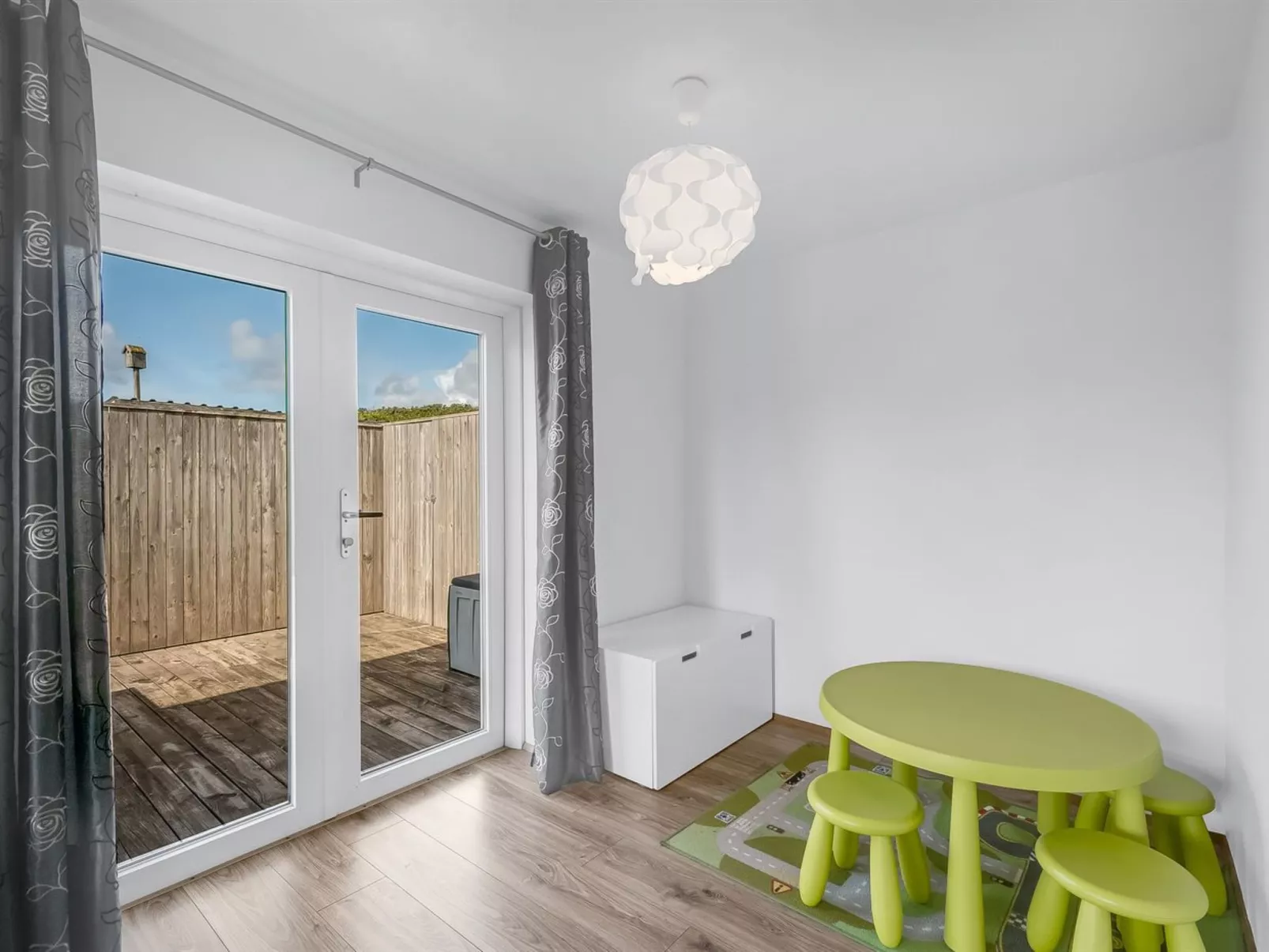 "Heming" - 100m from the sea-Drinnen
