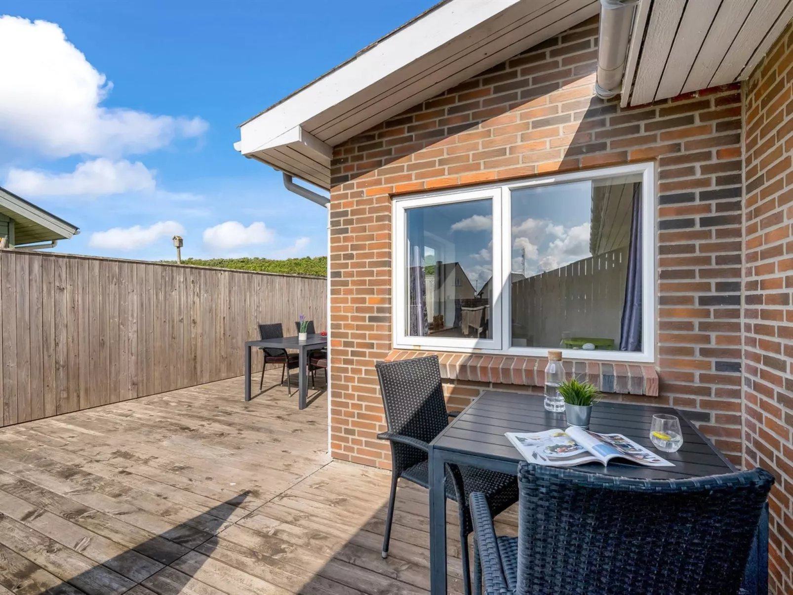 "Heming" - 100m from the sea-Draußen