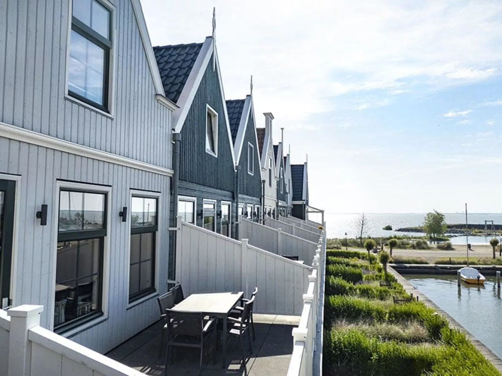 Zuiderzee 4-Outside