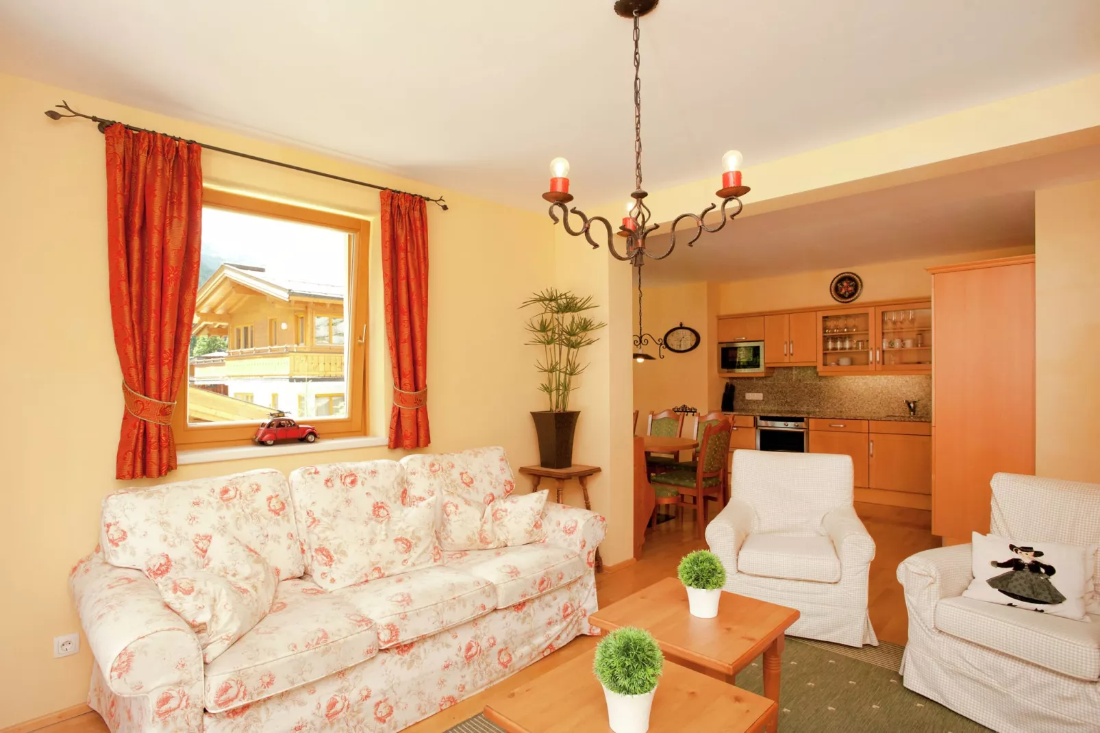 Chalet Apartment Sonnspitz - Mittenwald-Wohnzimmer