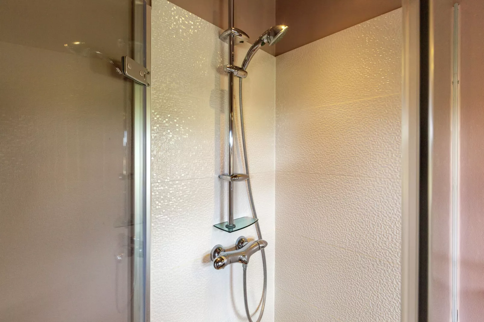Grande Gite-Bathroom