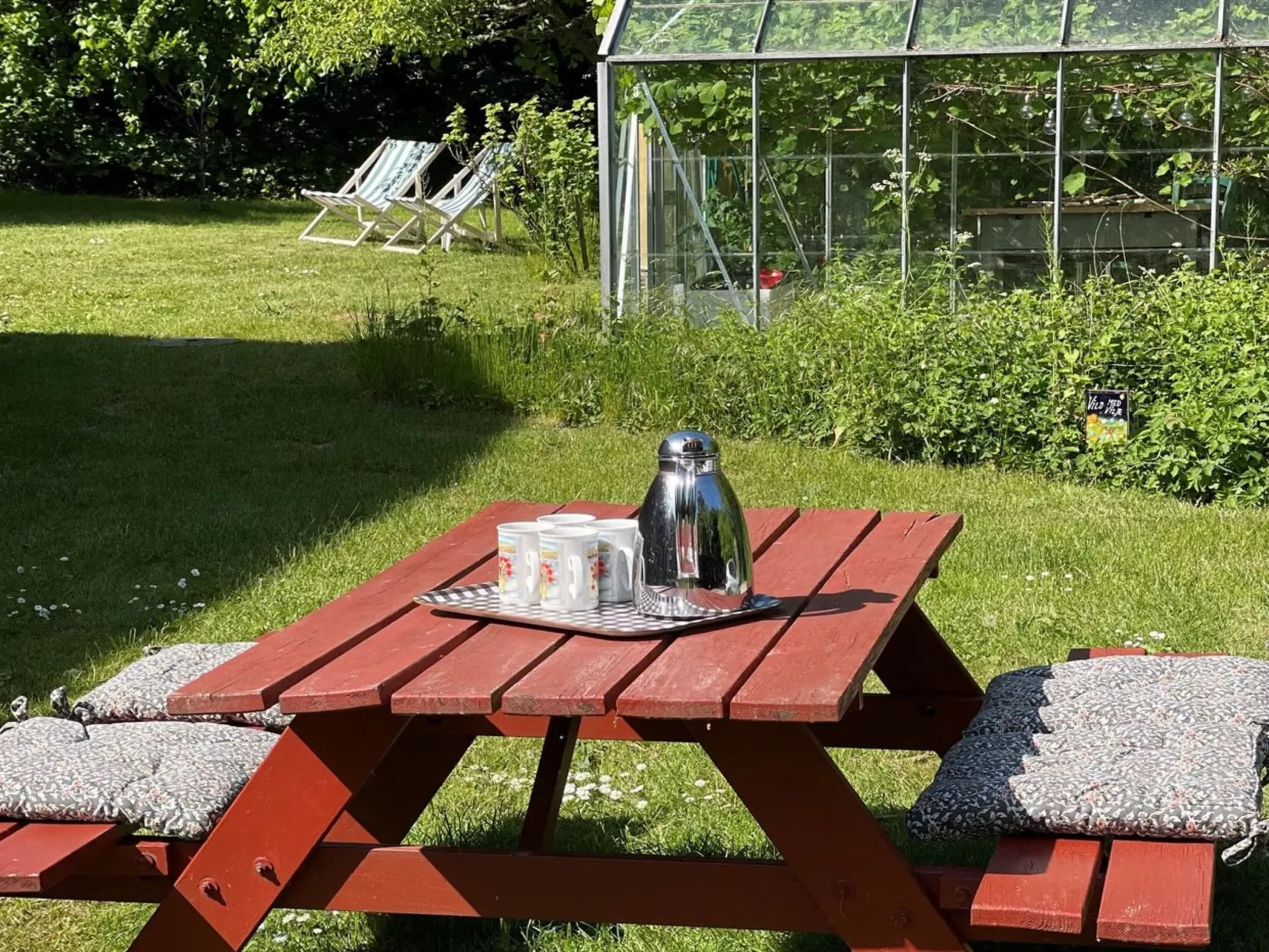 "Elvin" - 2.7km from the sea-Draußen