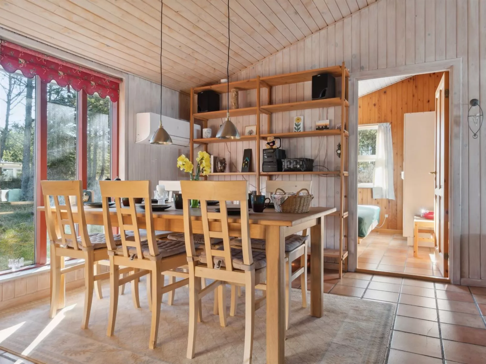 "Jytte" - 1.7km from the sea-Inside
