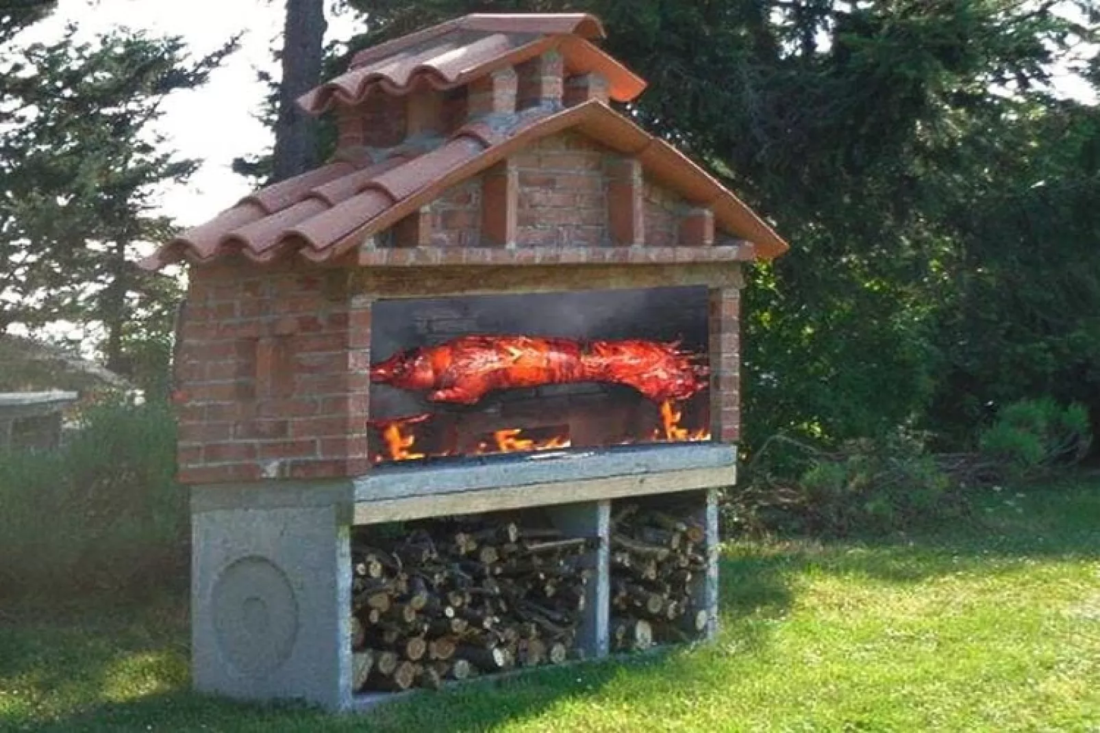 Villa Ca' Piero, Urbino-max. 16 pax-Exterior summer
