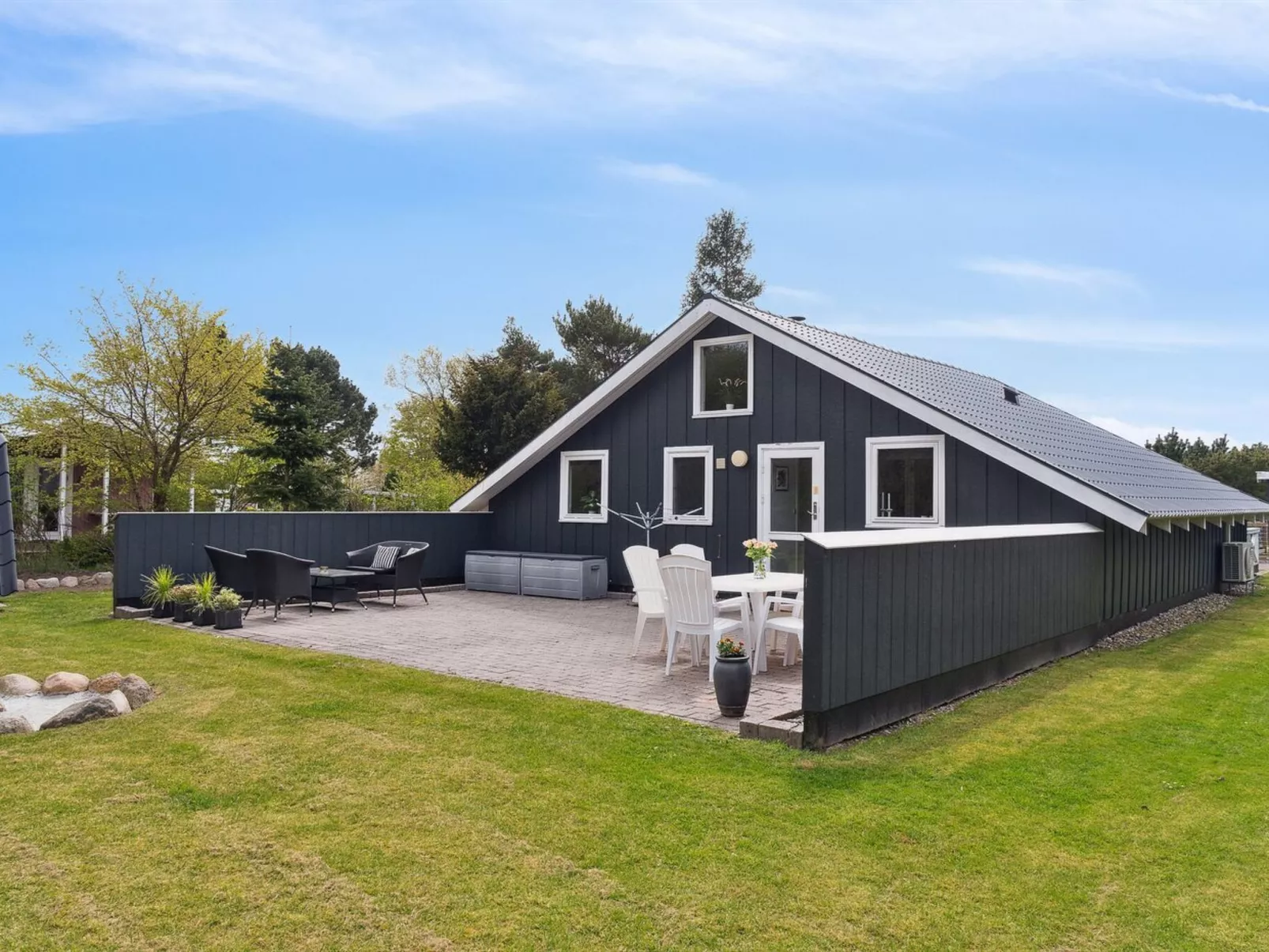 "Reidar" - 600m from the sea-Outside