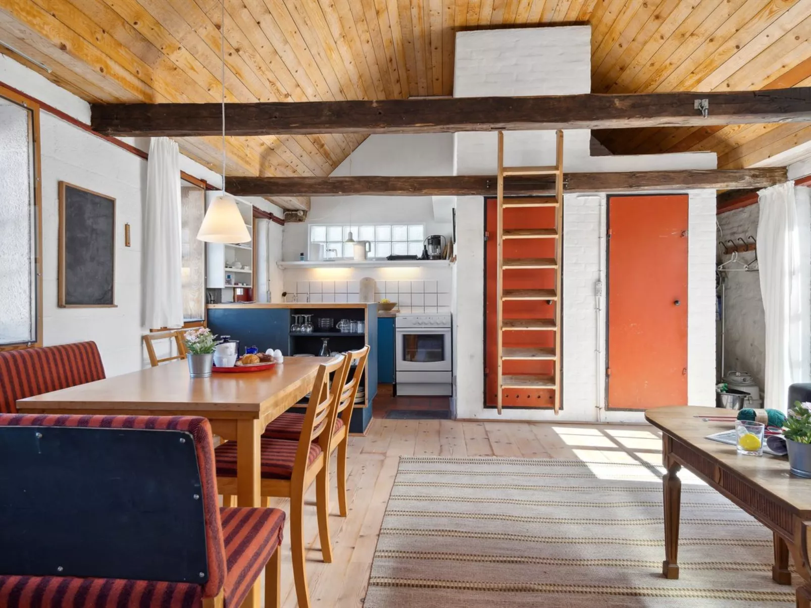 "Bedri" - 100m from the sea-Inside