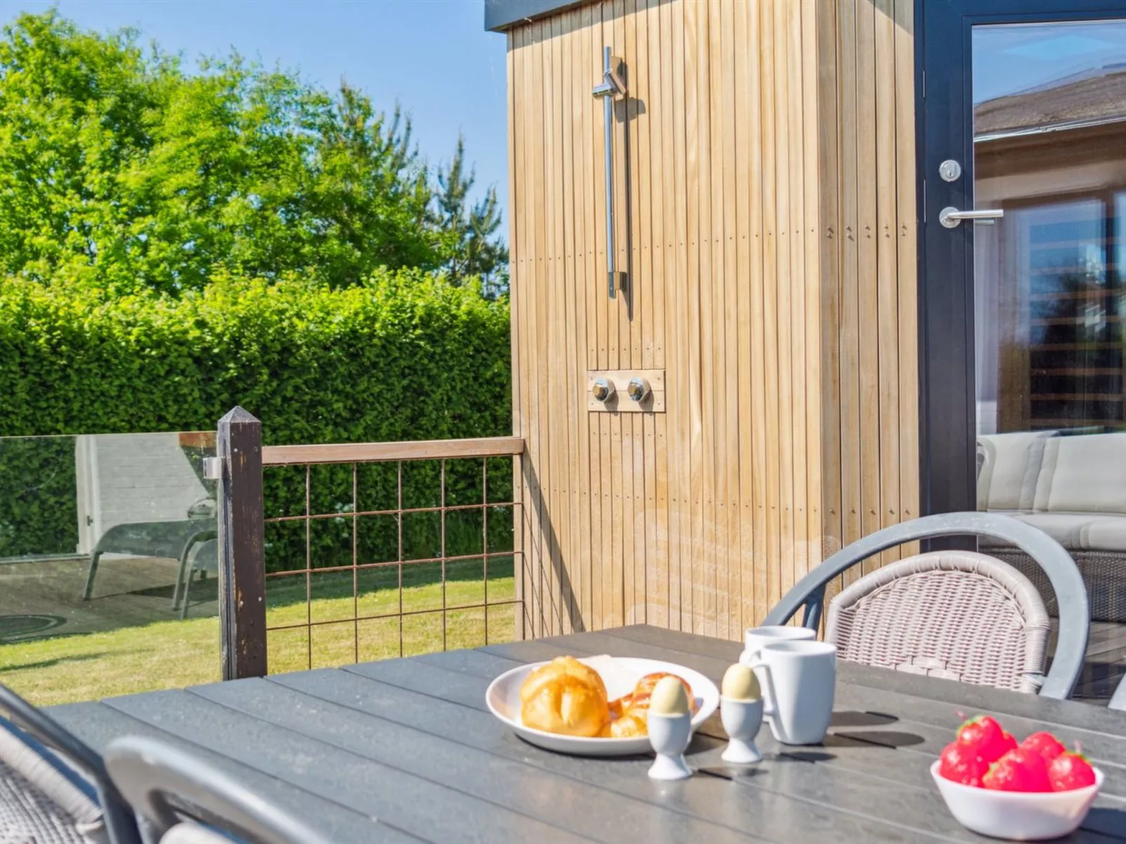 "Niska" - 200m from the sea-Draußen