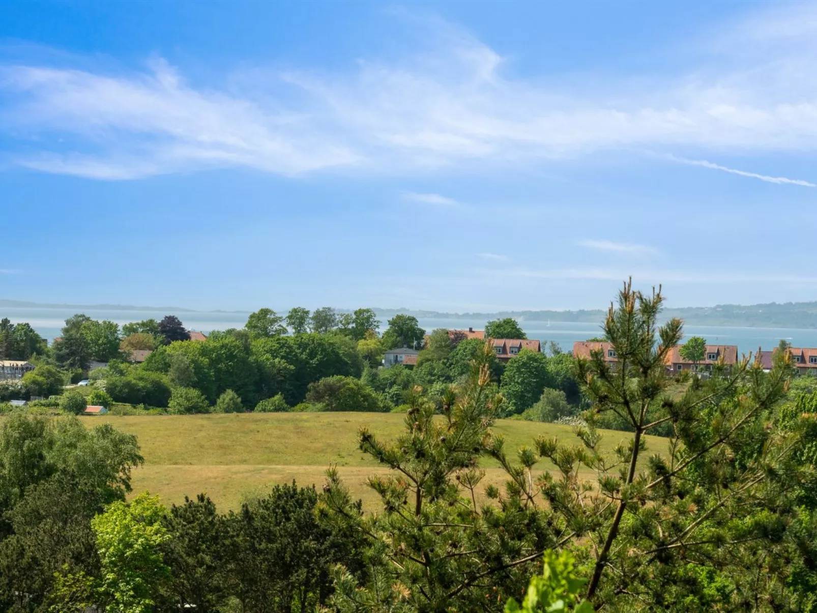 "Lynne" - 1km from the sea-Outside