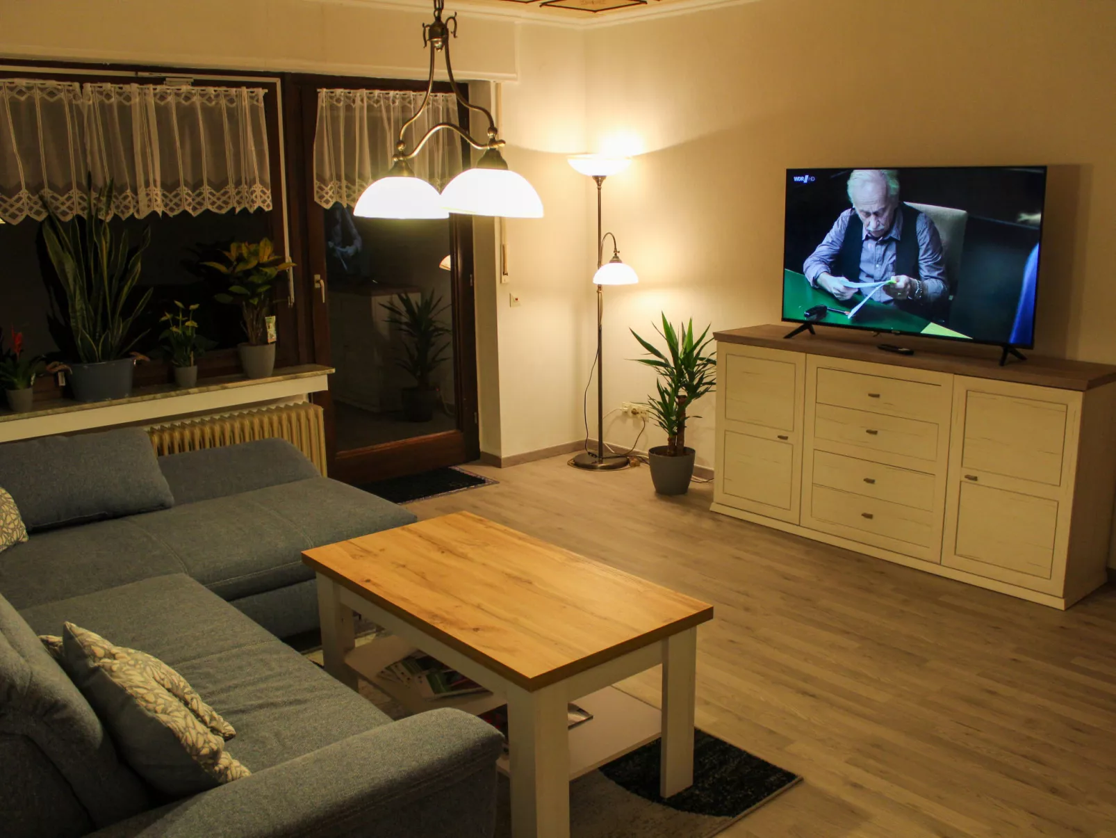 An der Schleuse-Inside