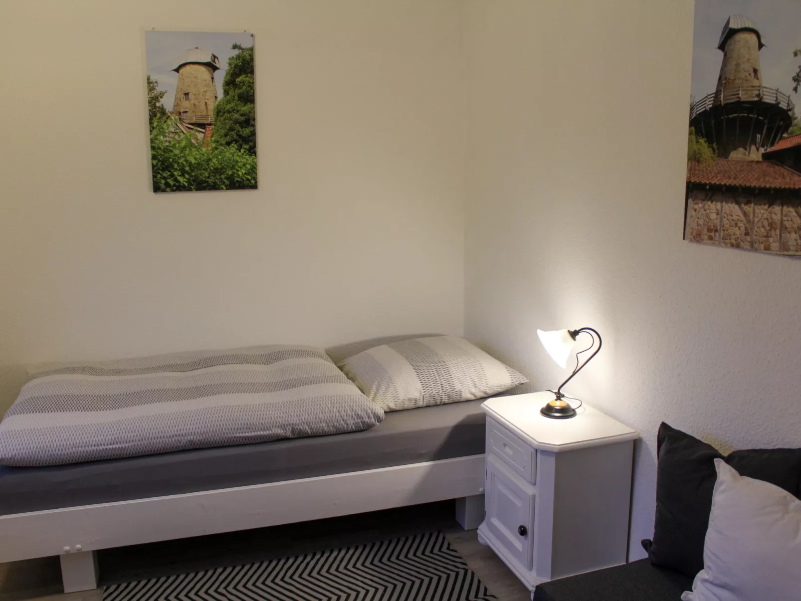 An der Schleuse-Inside