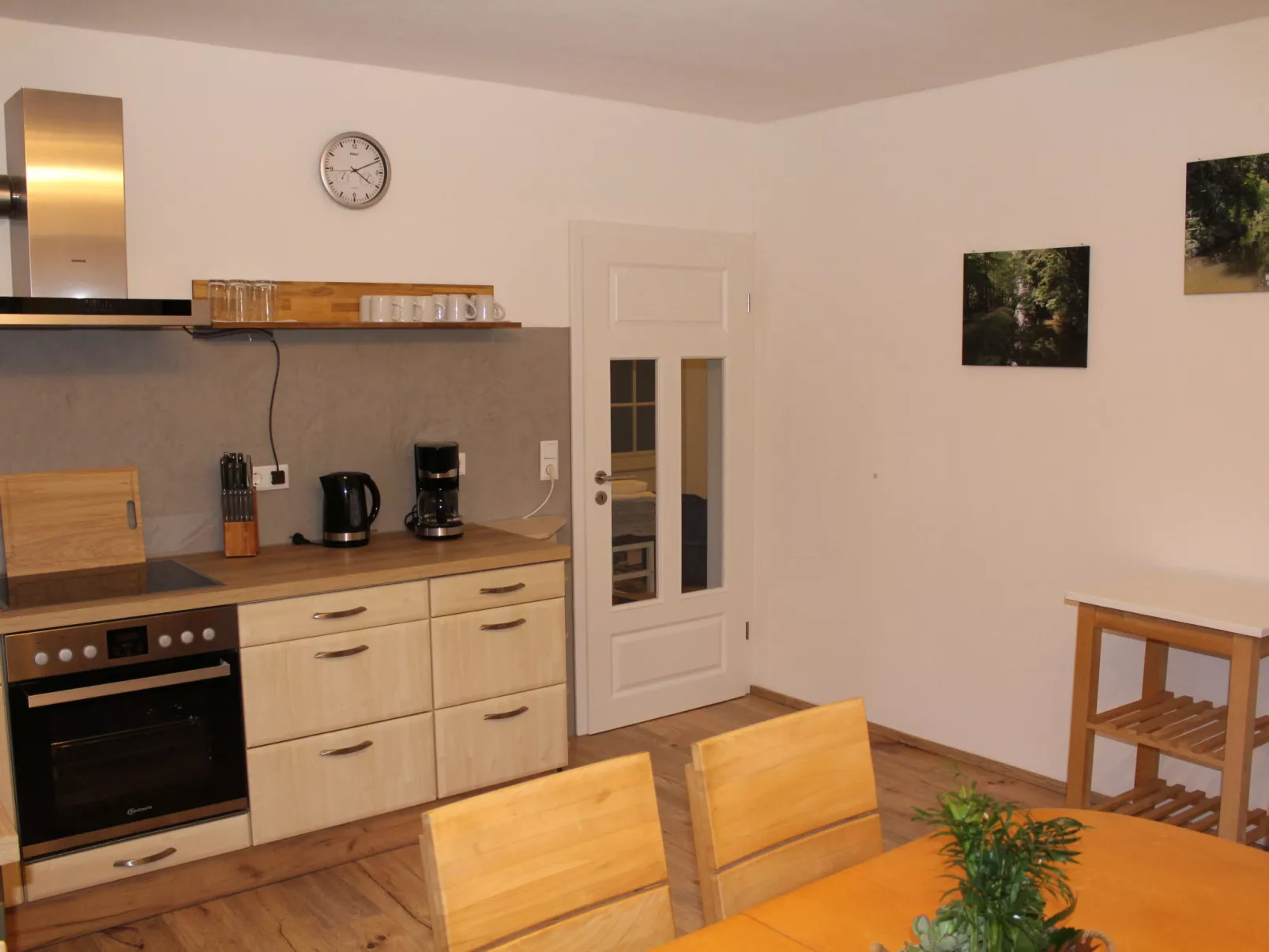 An der Schleuse-Inside