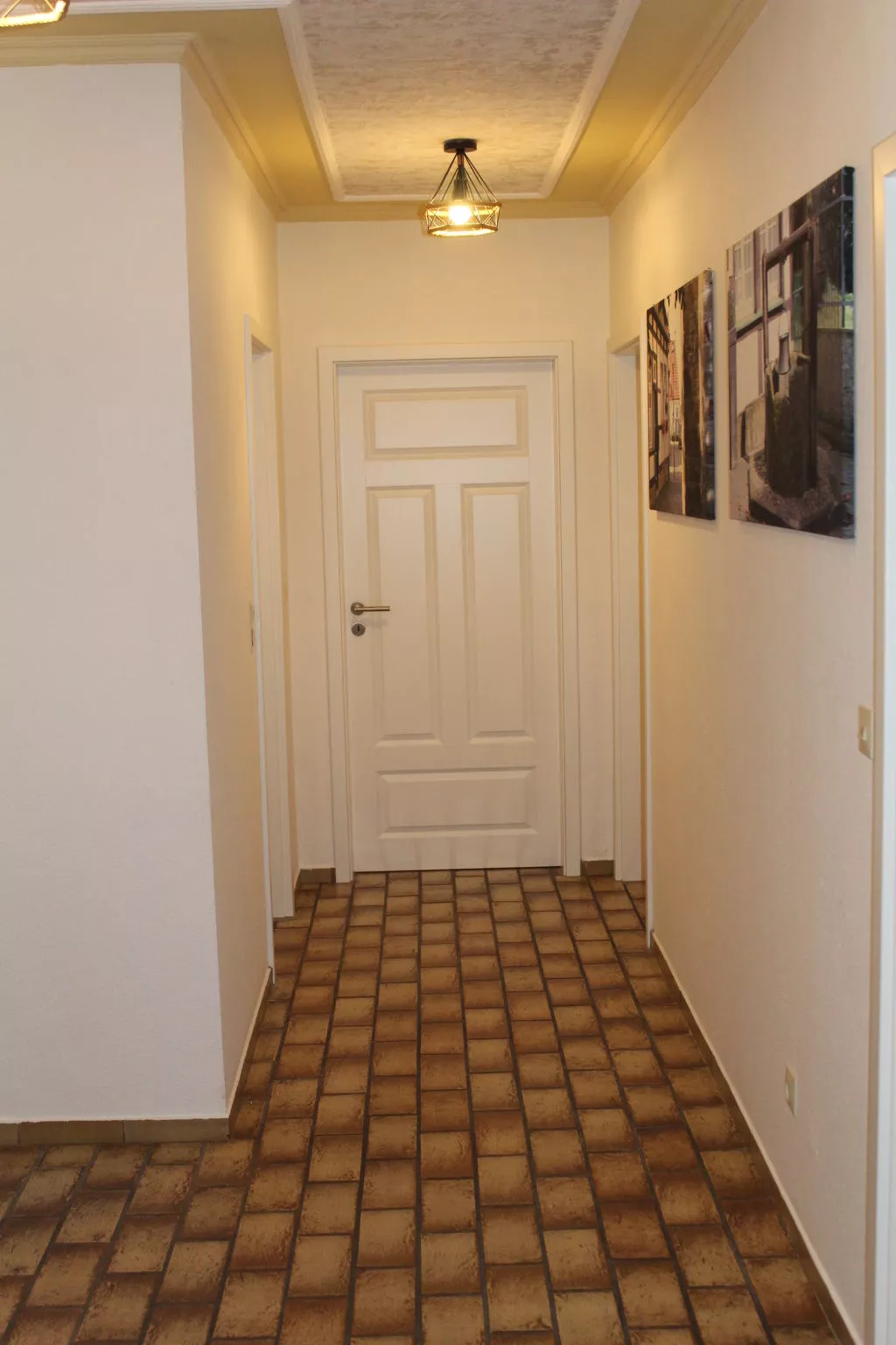 An der Schleuse-Inside