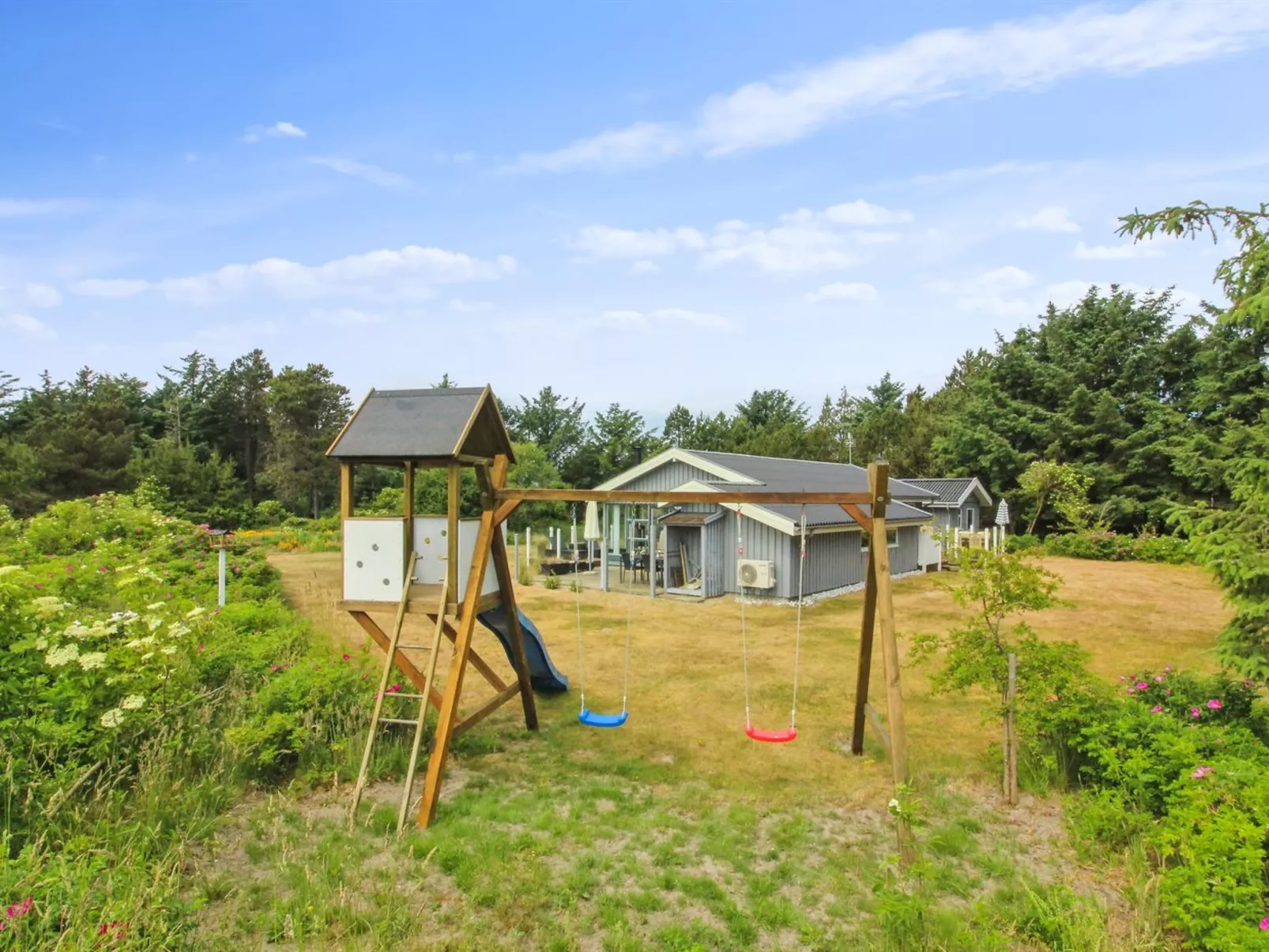 "Niina" - 800m from the sea-Outside