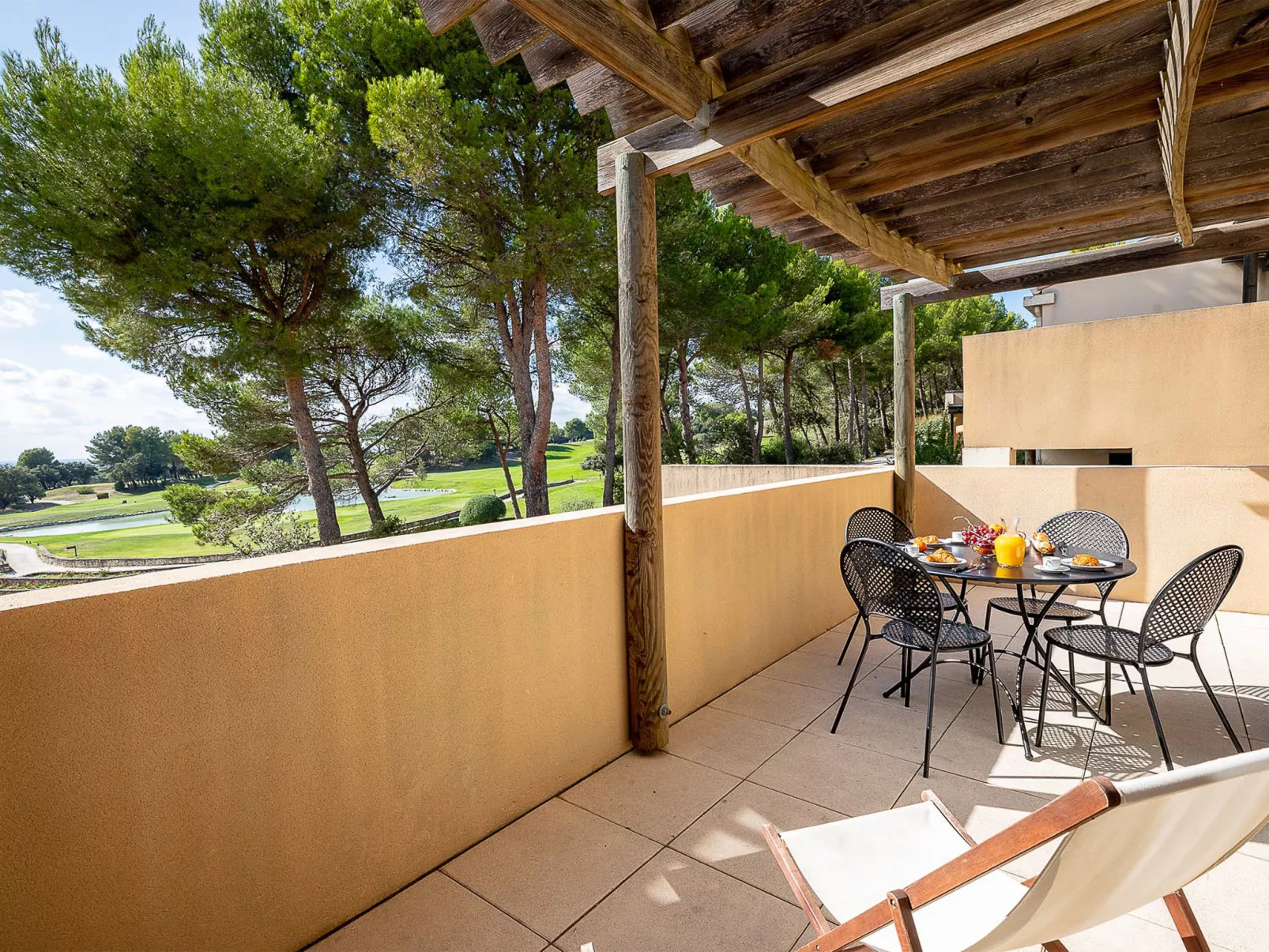 Provence Country Club-Draußen