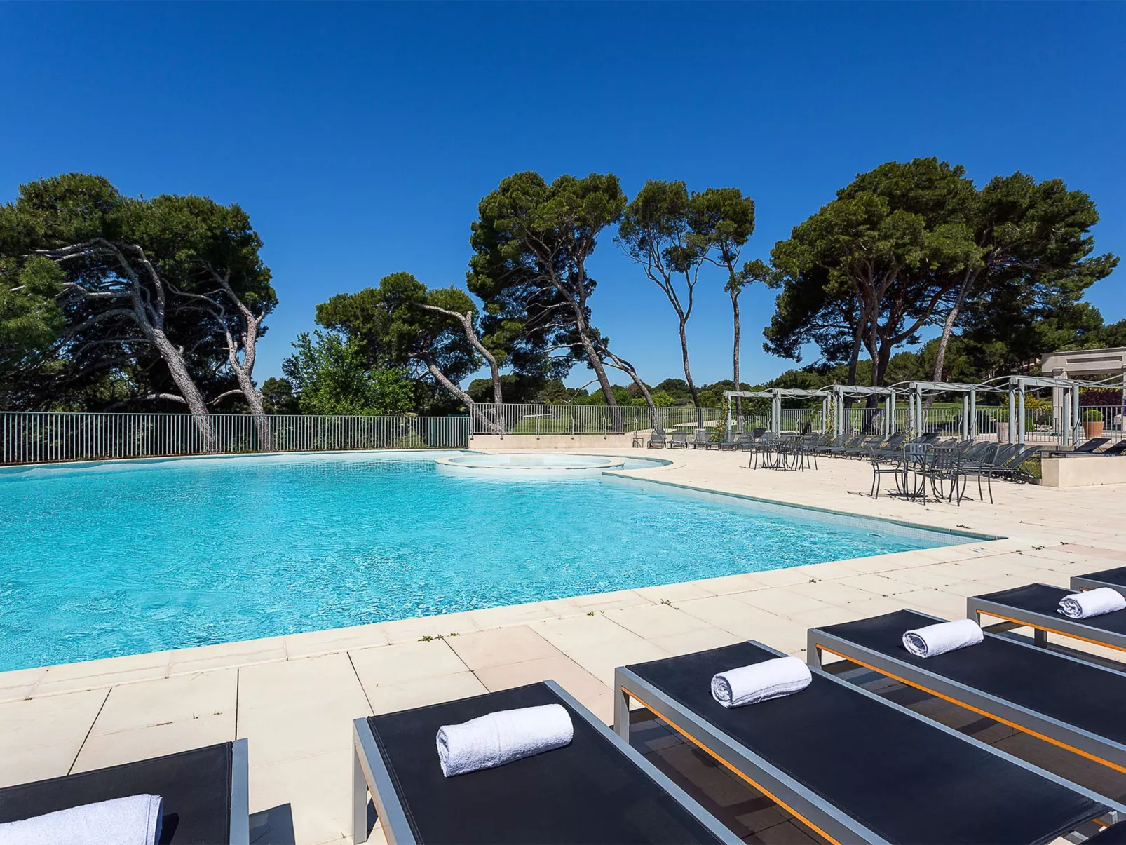 Provence Country Club-Draußen