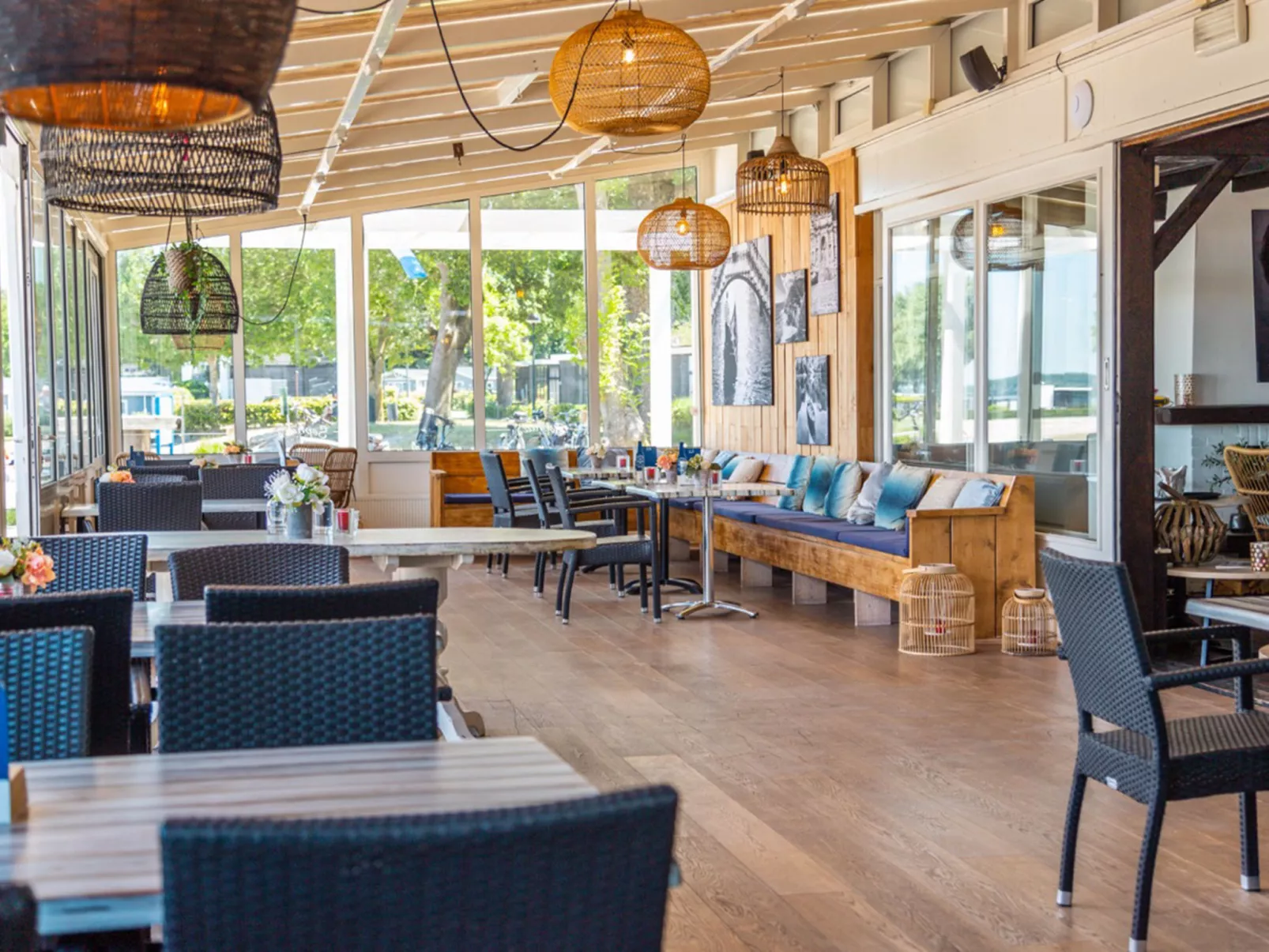 Cube Exclusif Waterfront 4-Inside