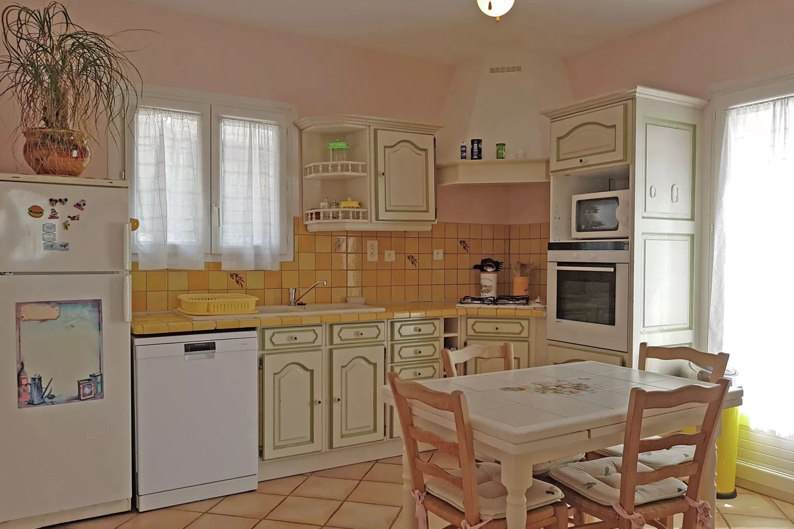L'Oliveraie-Kitchen