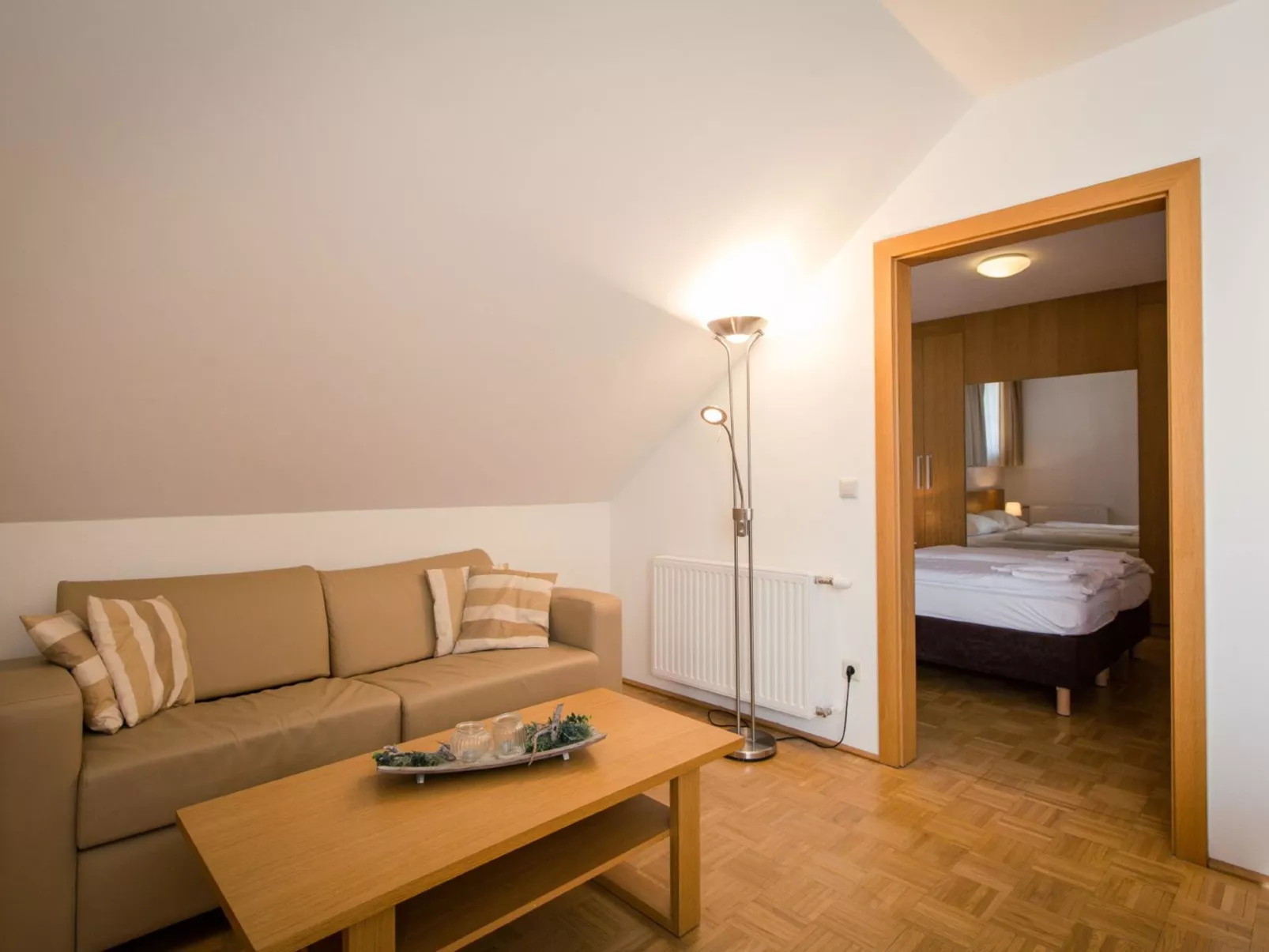 #11 mit Balkon-Inside
