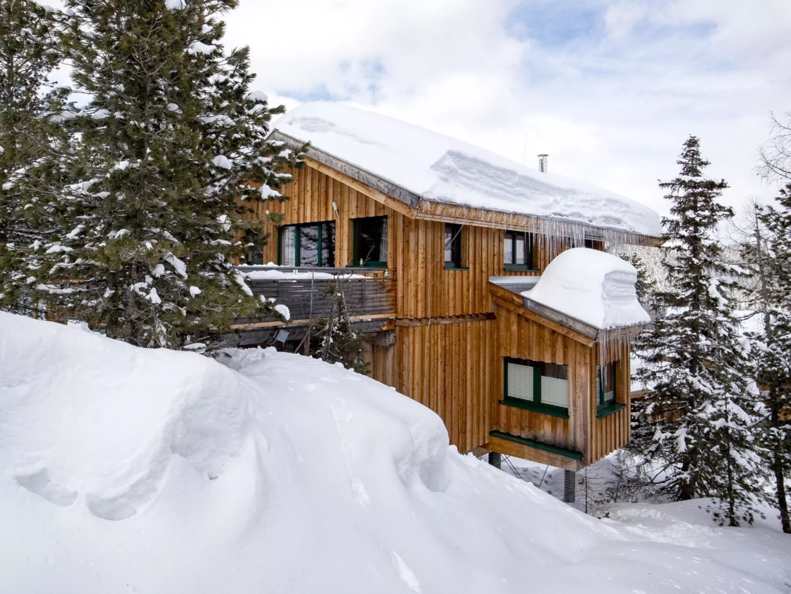 #5 mit IR-Sauna&Sprudelbad innen-Outside
