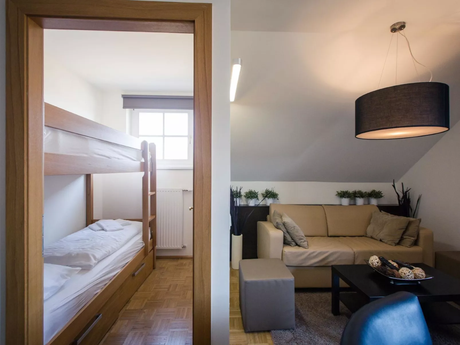 #14 mit Balkon-Inside