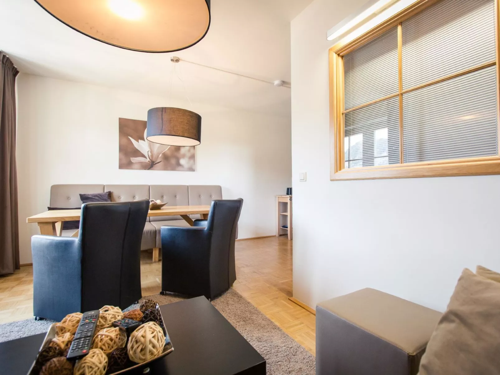#14 mit Balkon-Inside