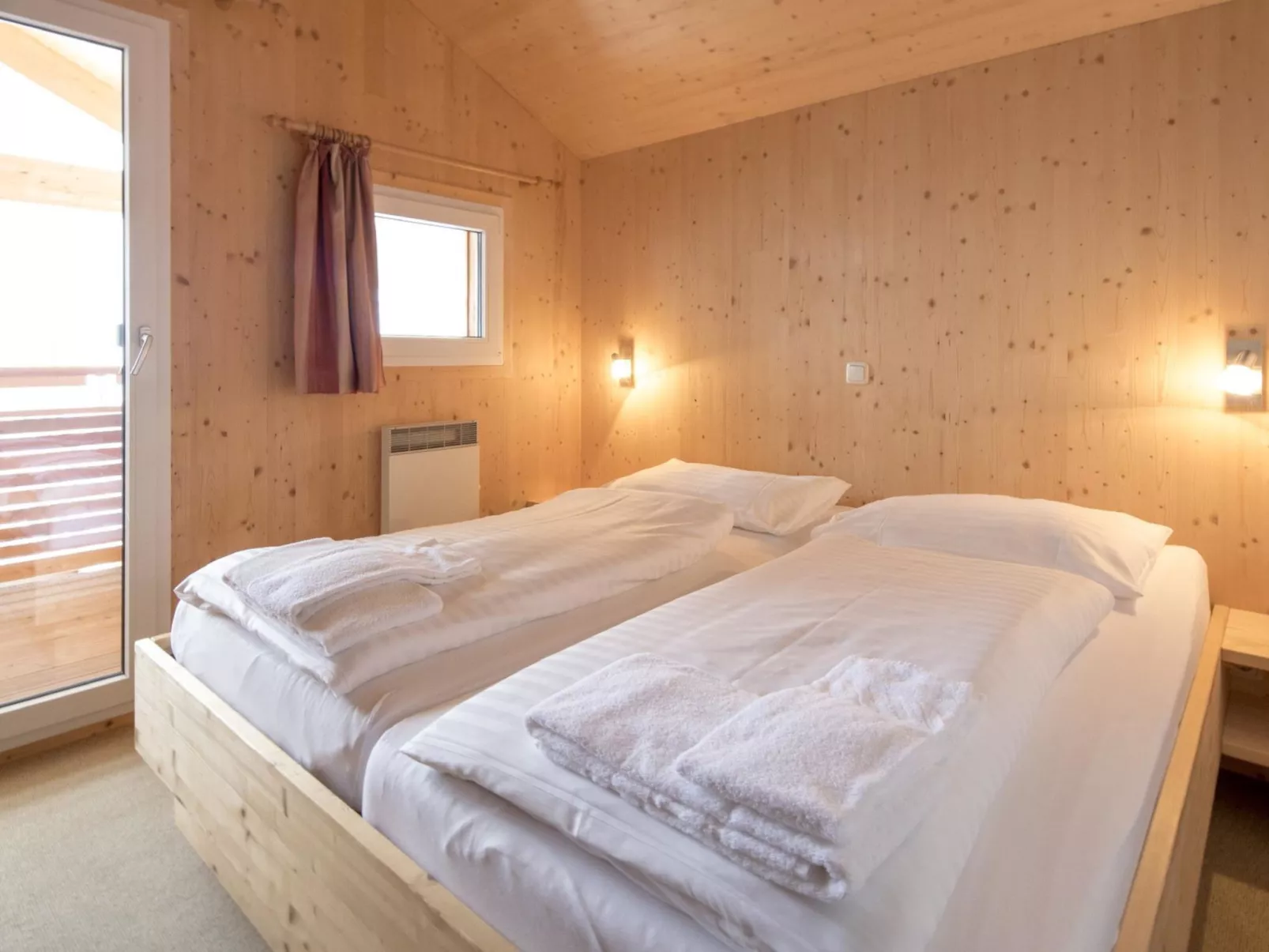 #10 mit Sauna und Sprudelbad Innen-Inside