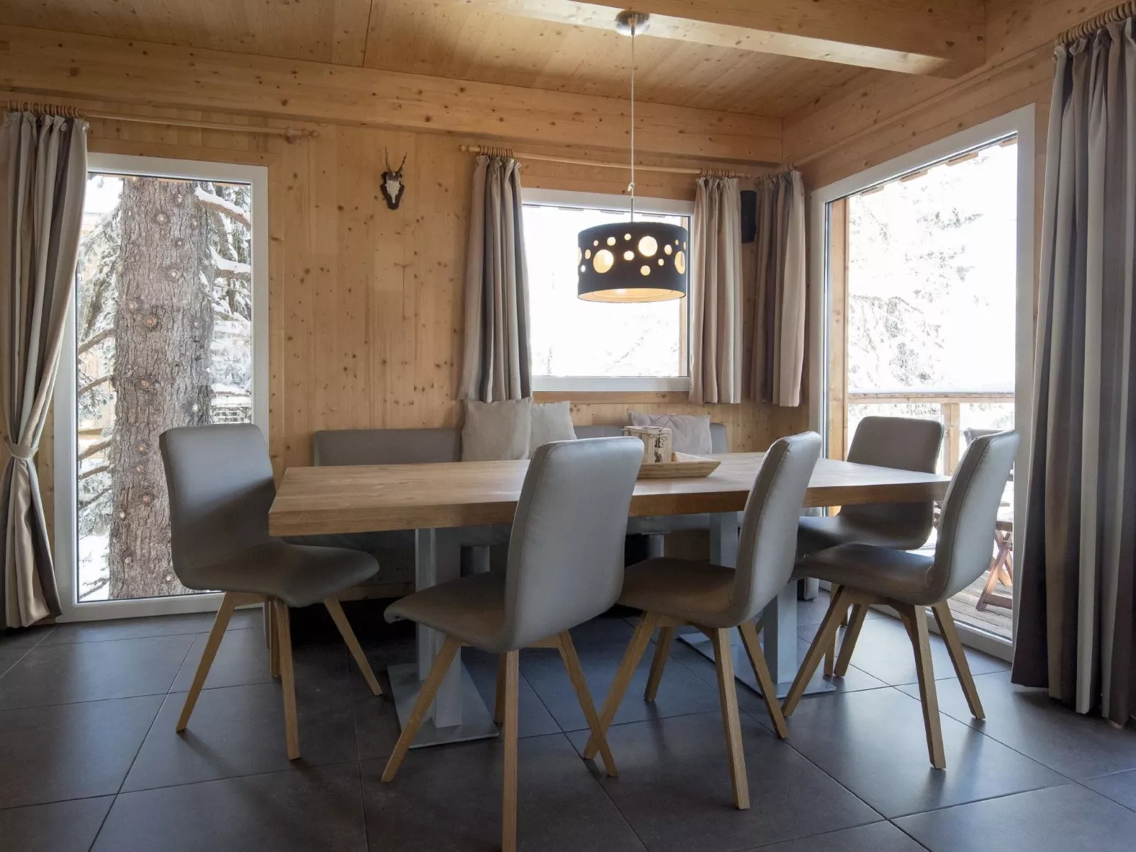 #11 mit IR-Sauna & Sprudelwanne Innen-Inside