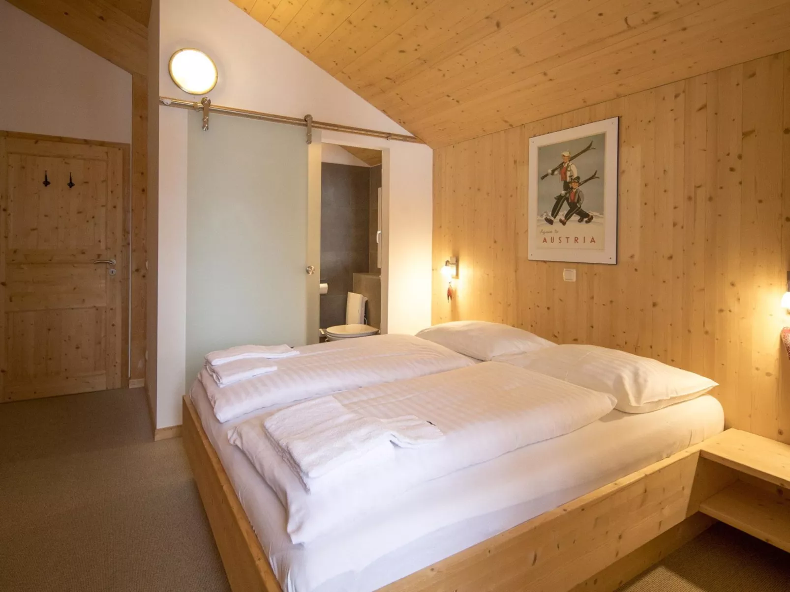 #13 mit IR-Sauna & Sprudelwanne innen-Drinnen