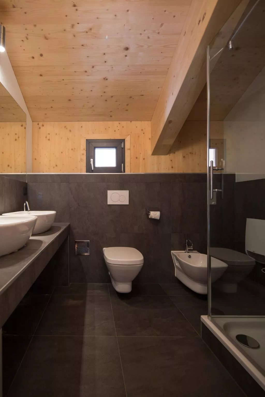 #15 mit Sauna & Sprudelbad Aussen-Inside