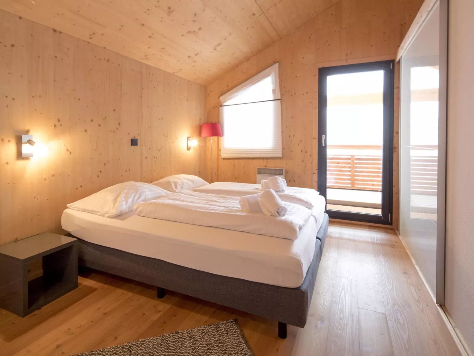 #15 mit Sauna & Sprudelbad Aussen-Inside