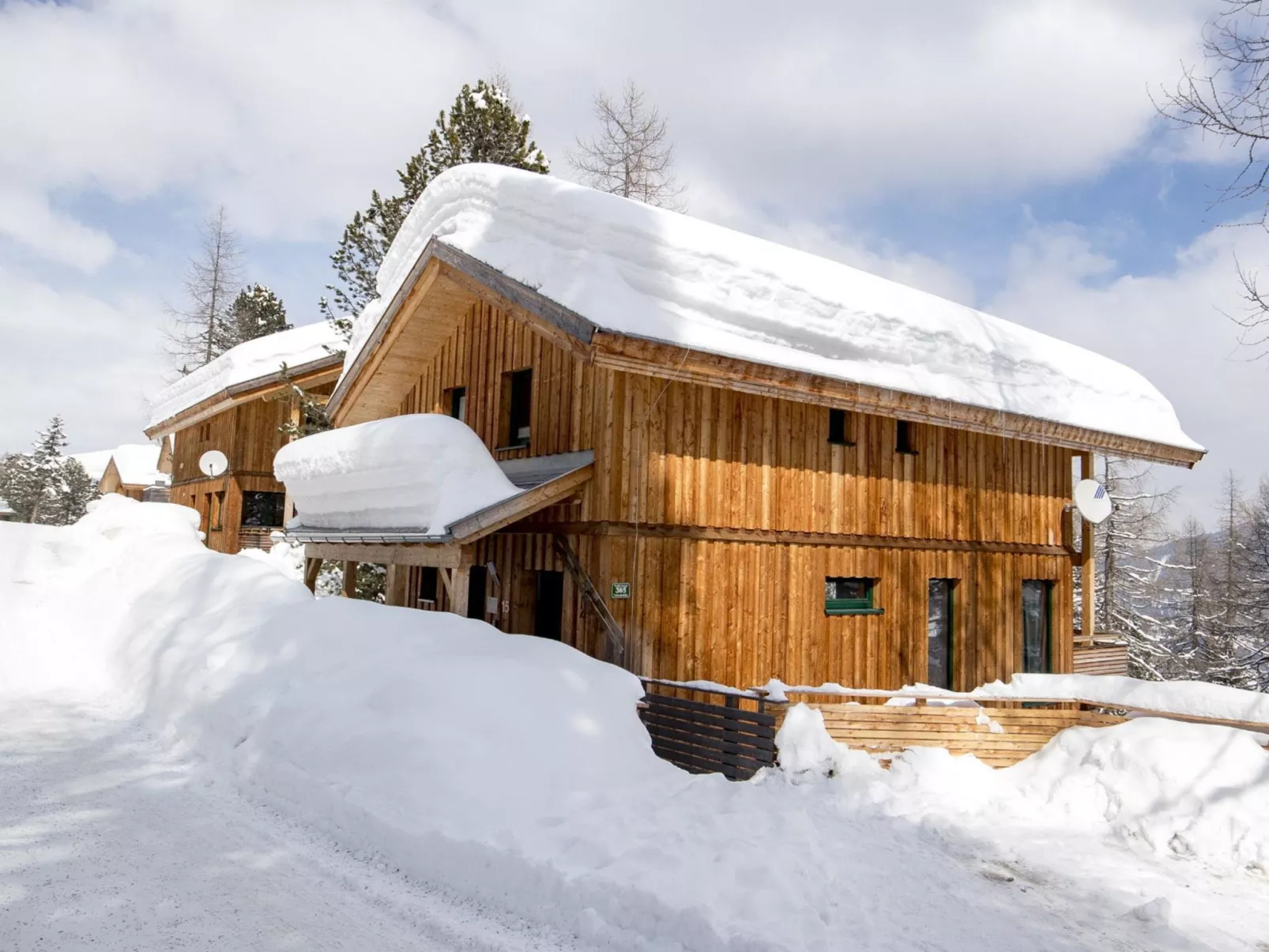 #15 mit Sauna & Sprudelbad Aussen-Outside