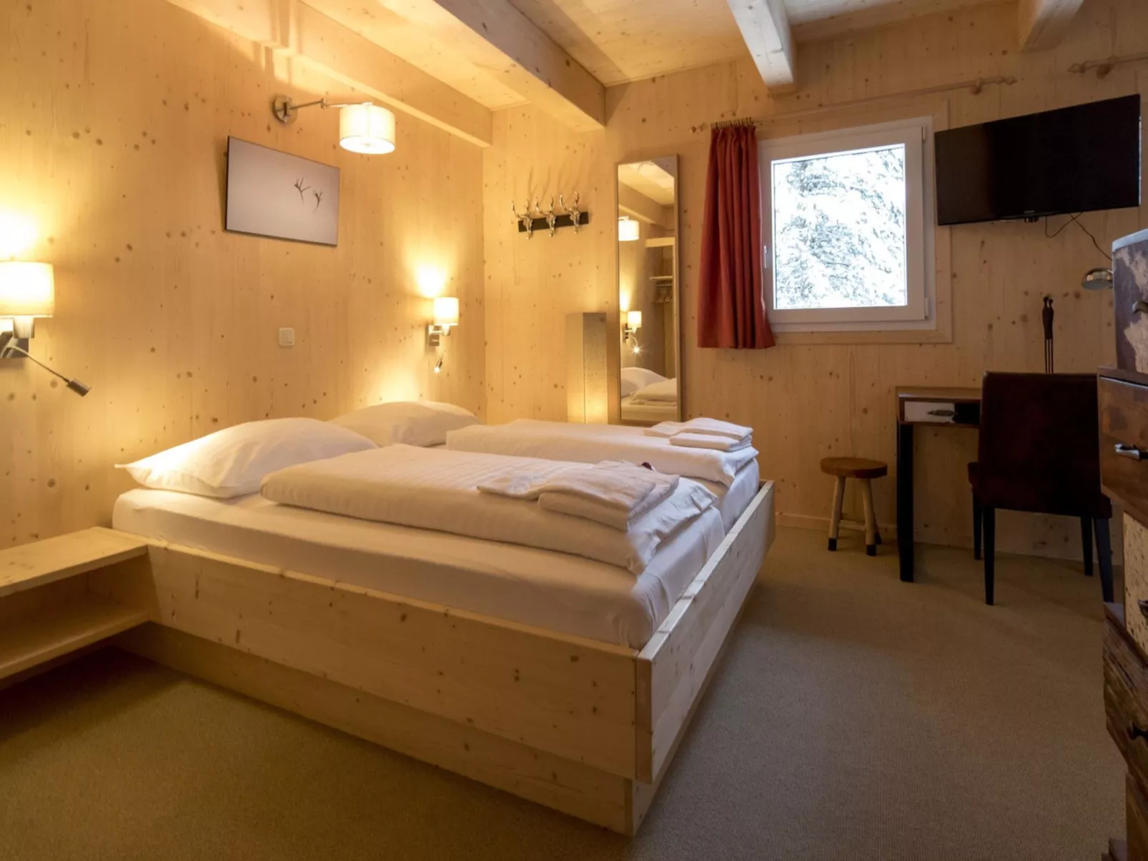 # 20 mit IR-Sauna & Sprudelwanne innen-Inside