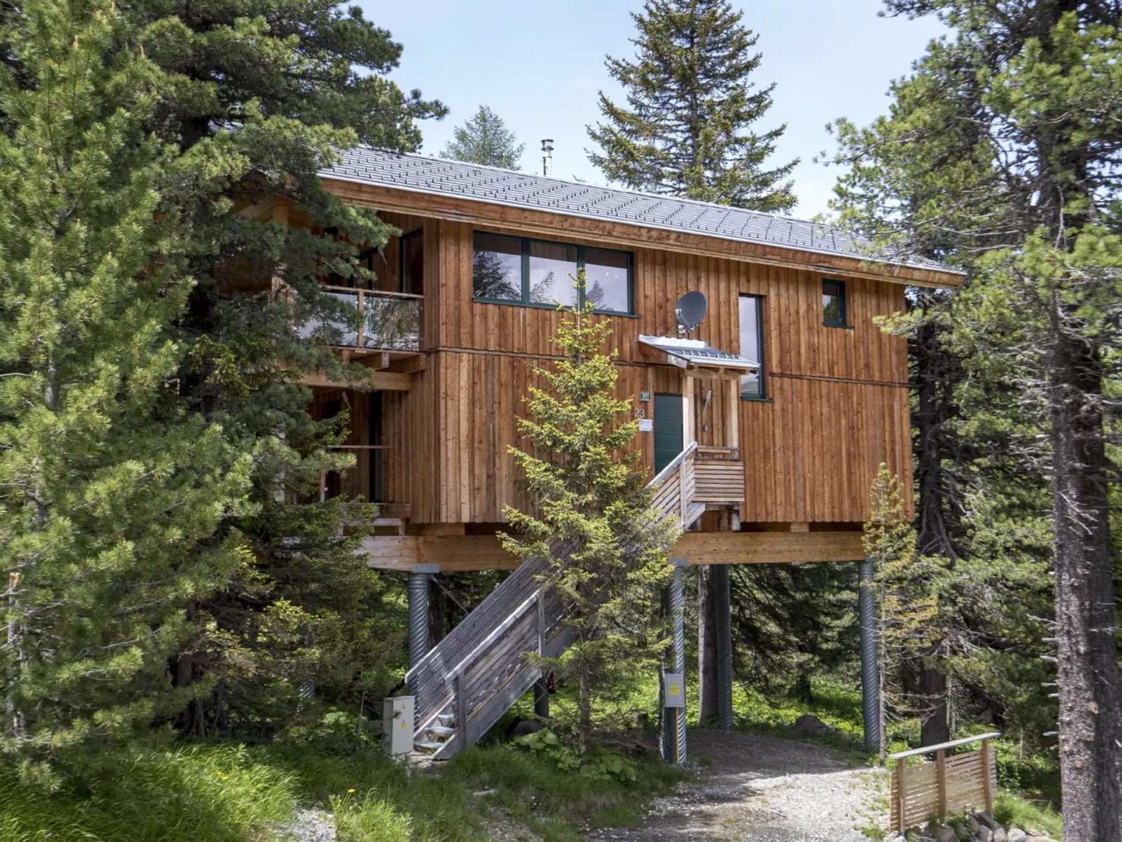 #23 mir IR-Sauna und Sprudelbad Innen-Outside