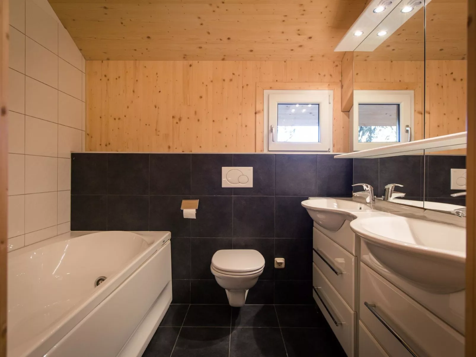 # 25 mit Sauna und Sprudelbad innen-Inside