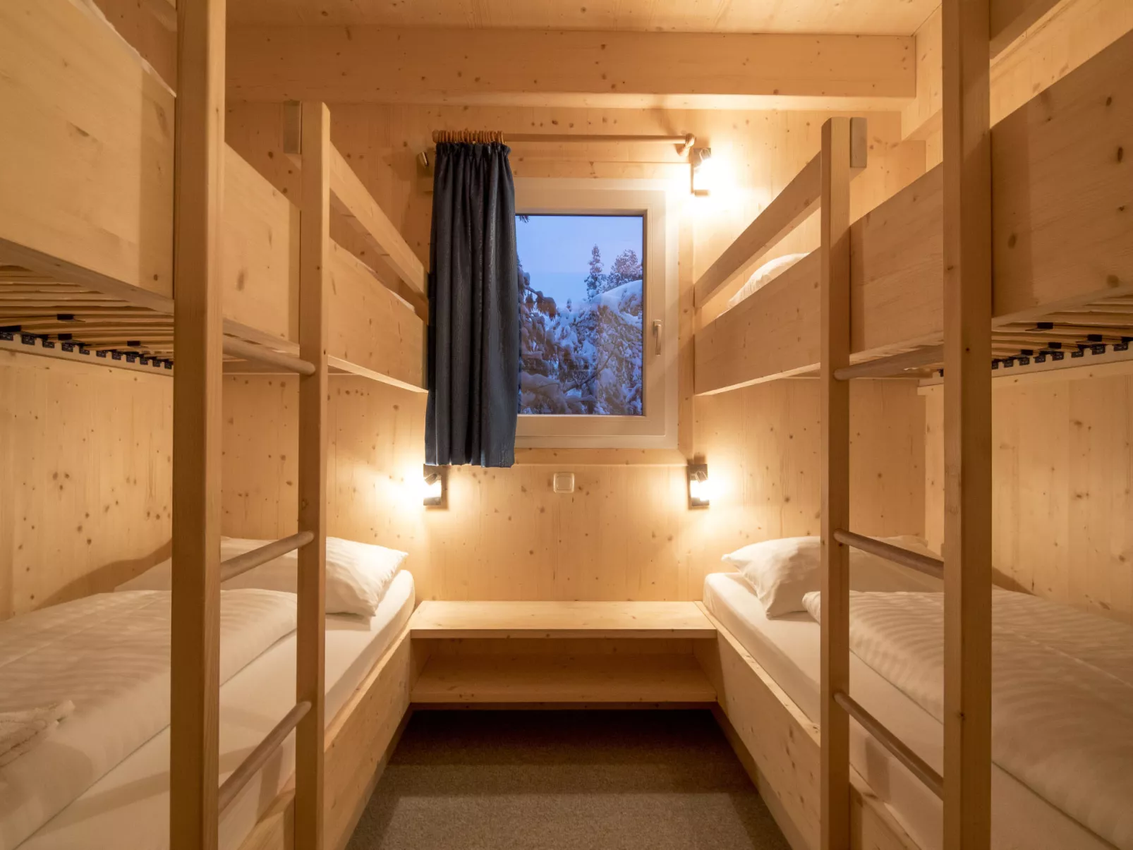 #31 mit IR-Sauna und Sprudelbad innen-Drinnen