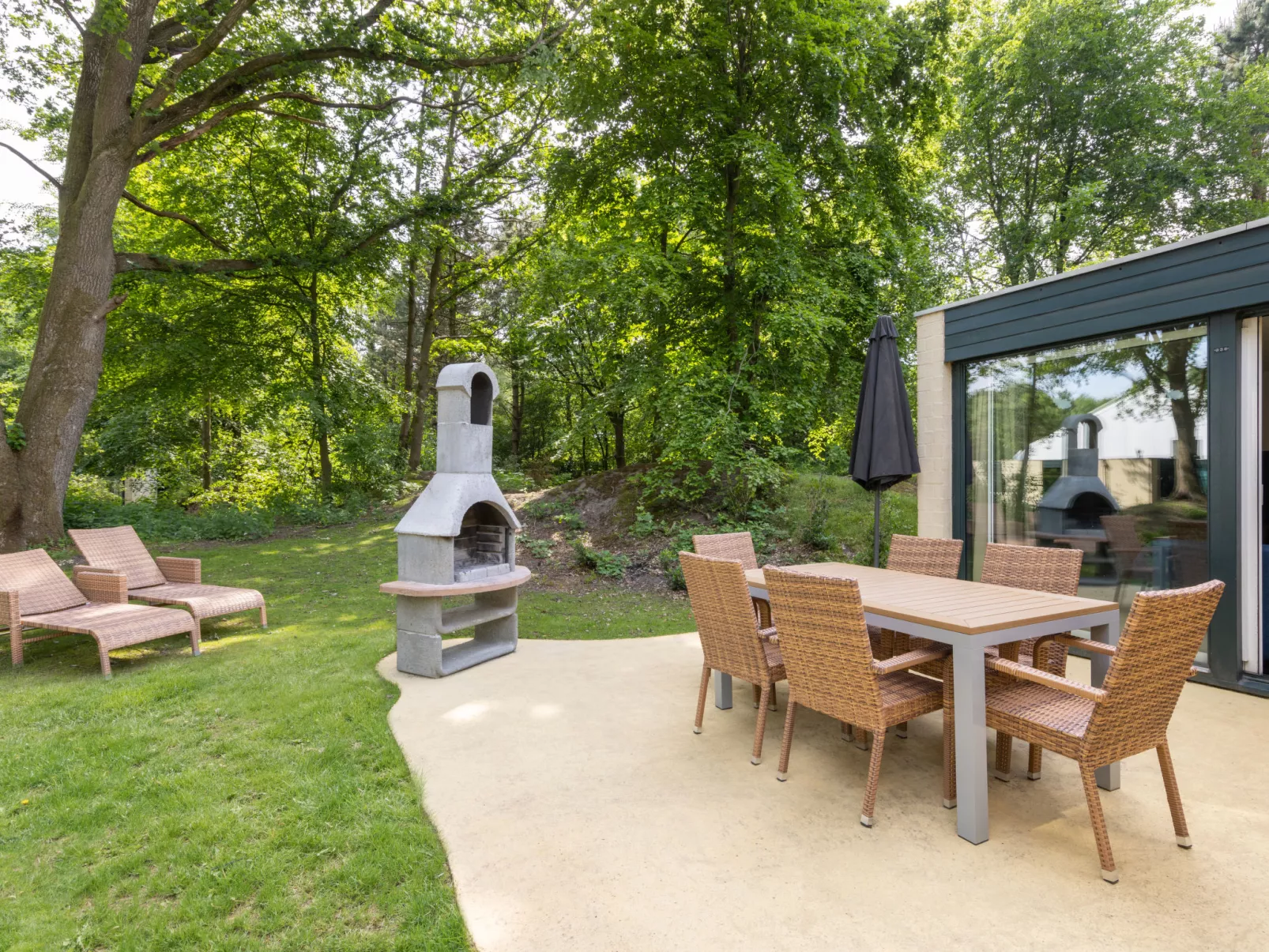 VIP Cottage-Outside