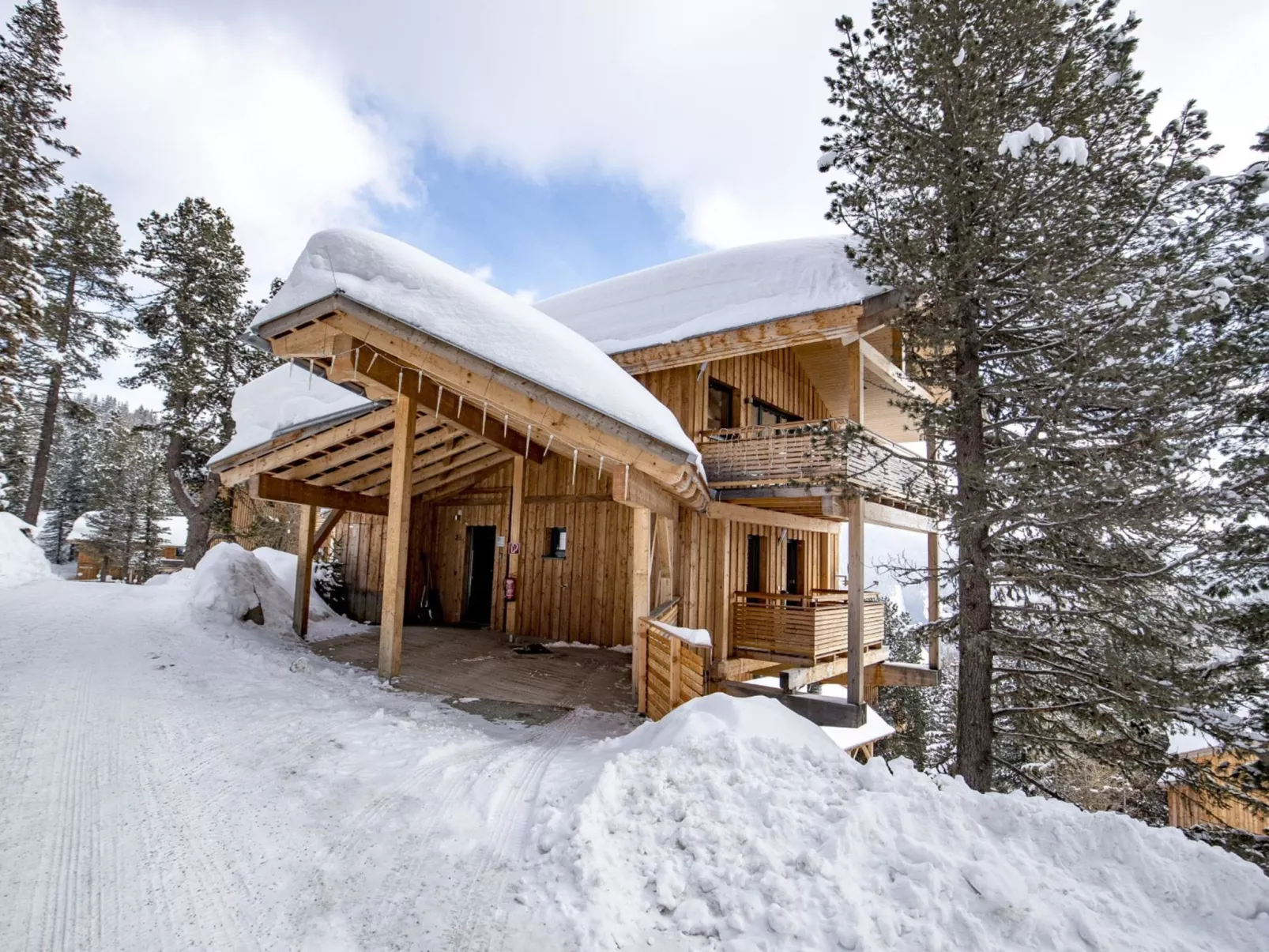 #38 mit IR-Sauna und Sprudelbad innen-Outside