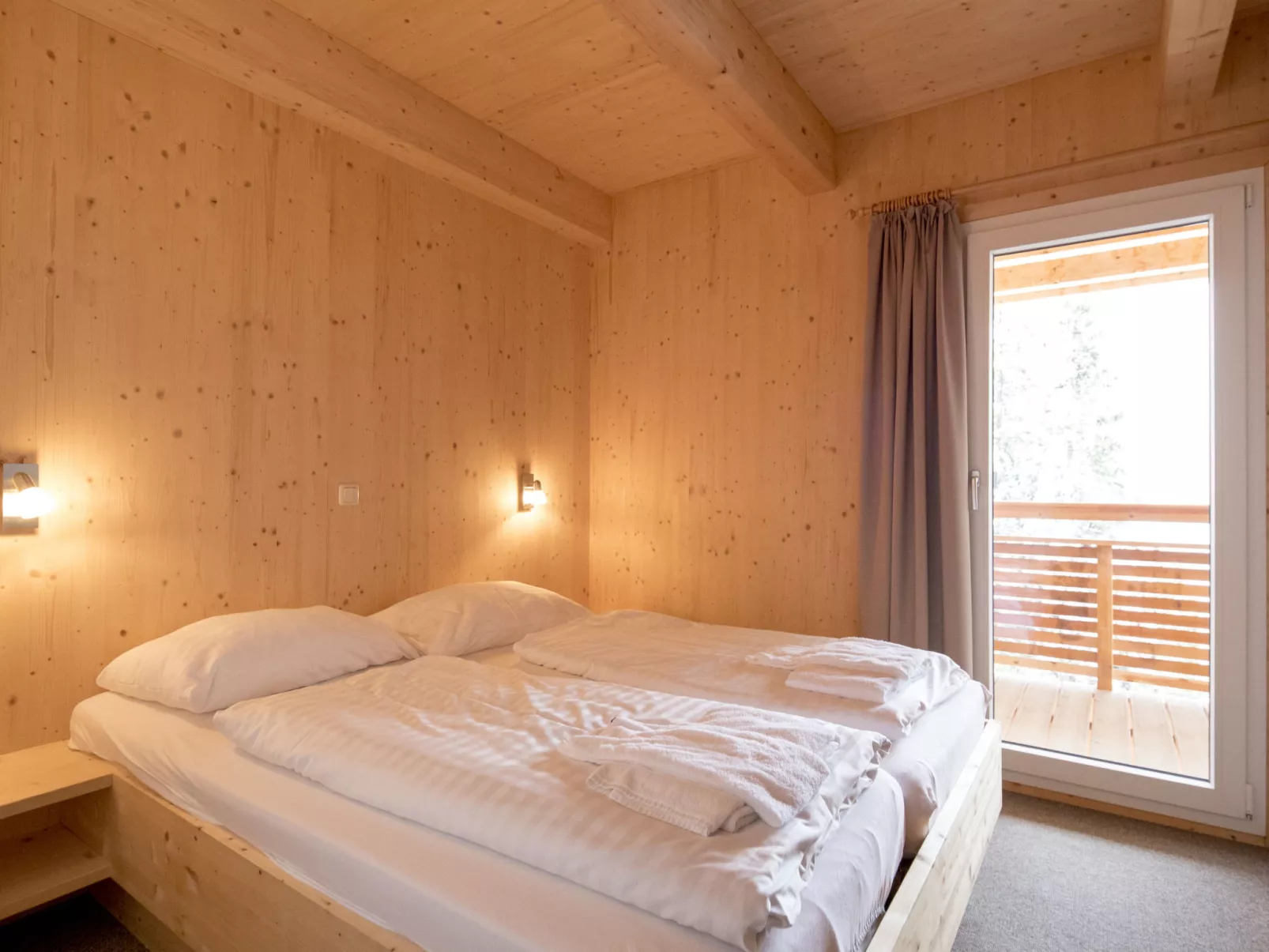 #43 mit Sauna und Sprudelbad Innen-Inside