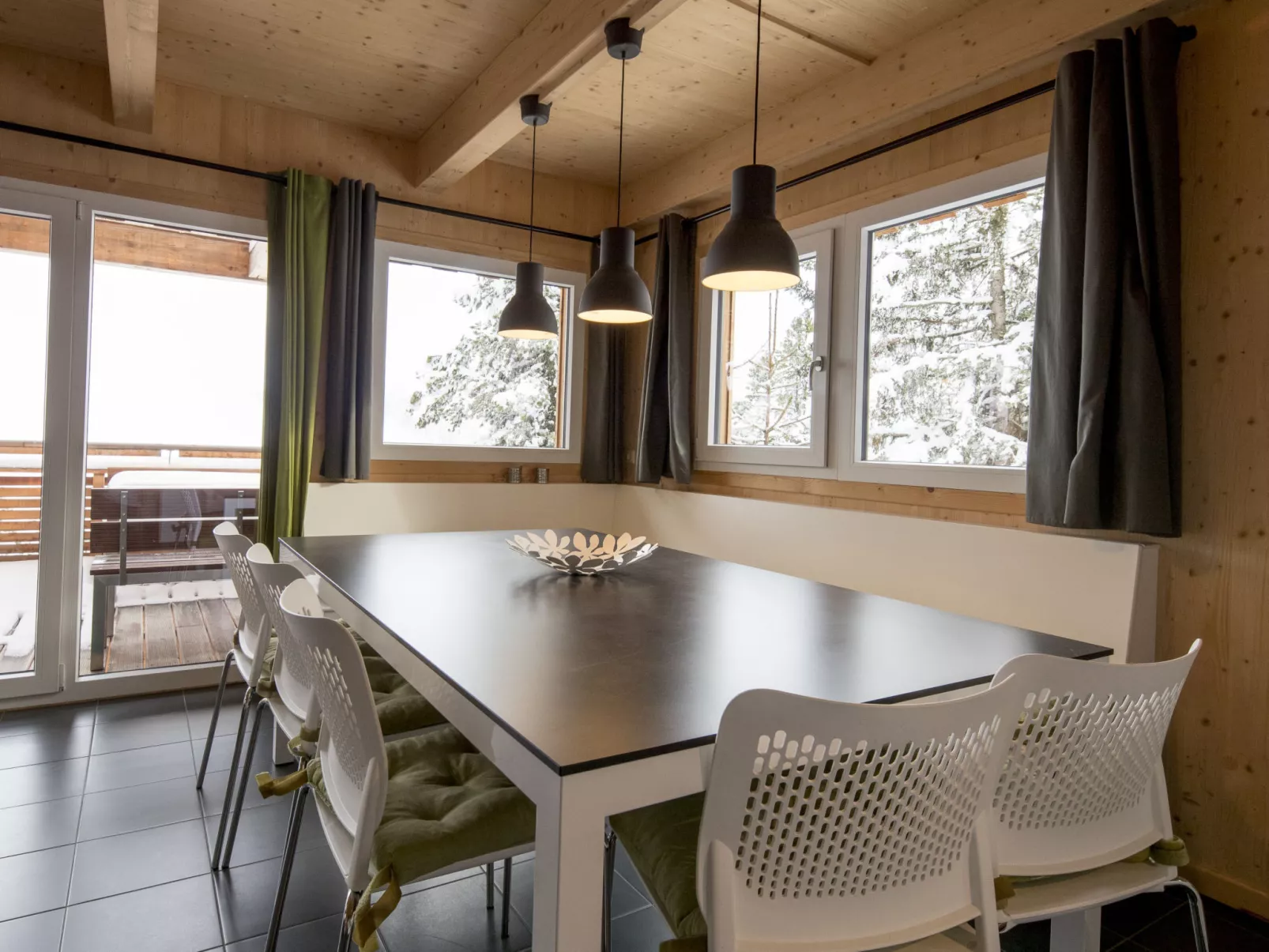 #45 mit IR-Sauna und Sprudelbad innen-Inside