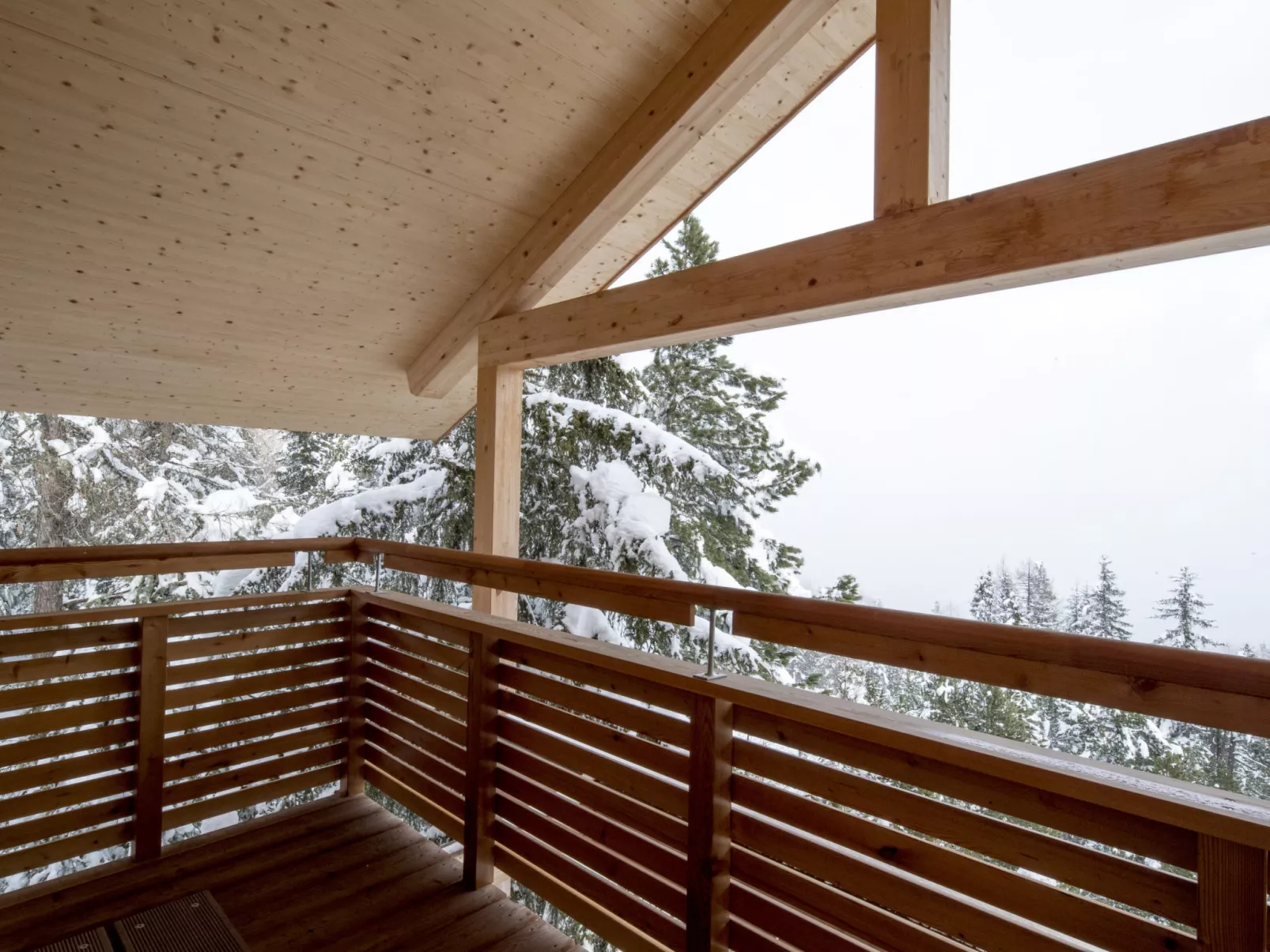 #45 mit IR-Sauna und Sprudelbad innen-Outside