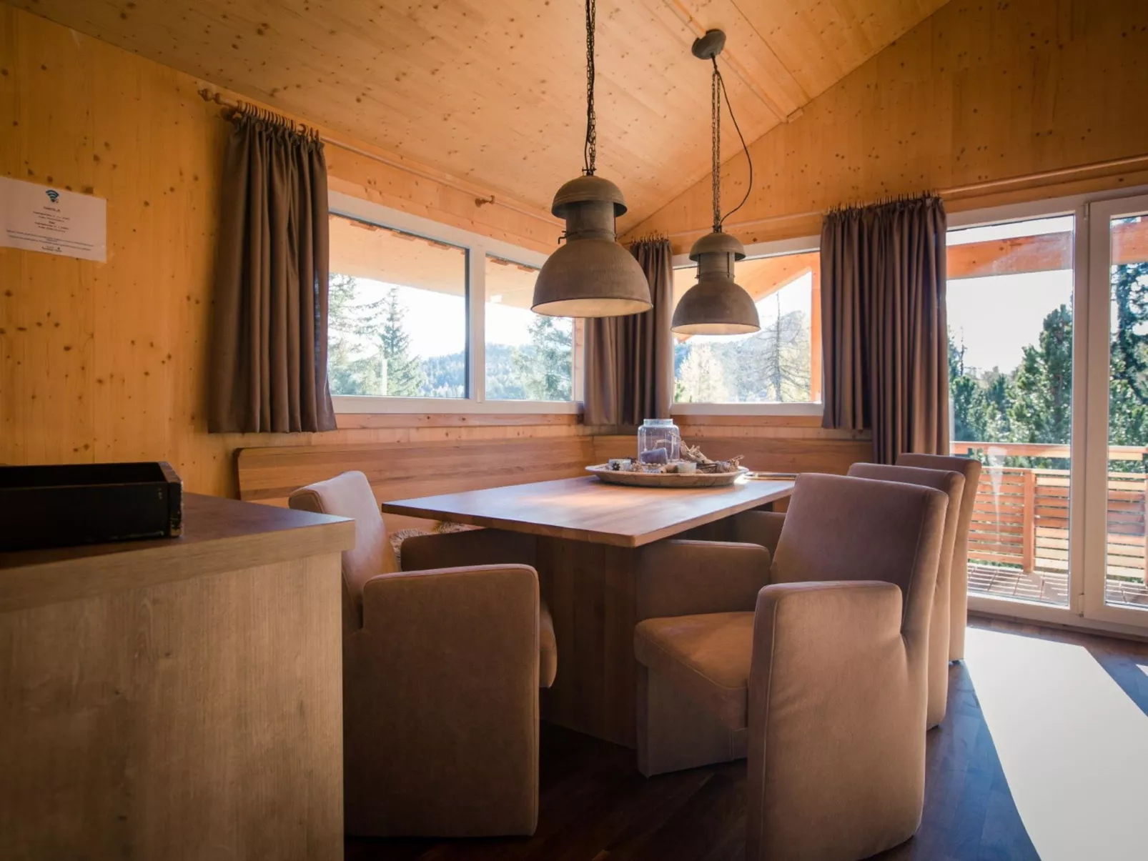 #49 mit IR-Sauna & Sprudelwanne Innen-Inside