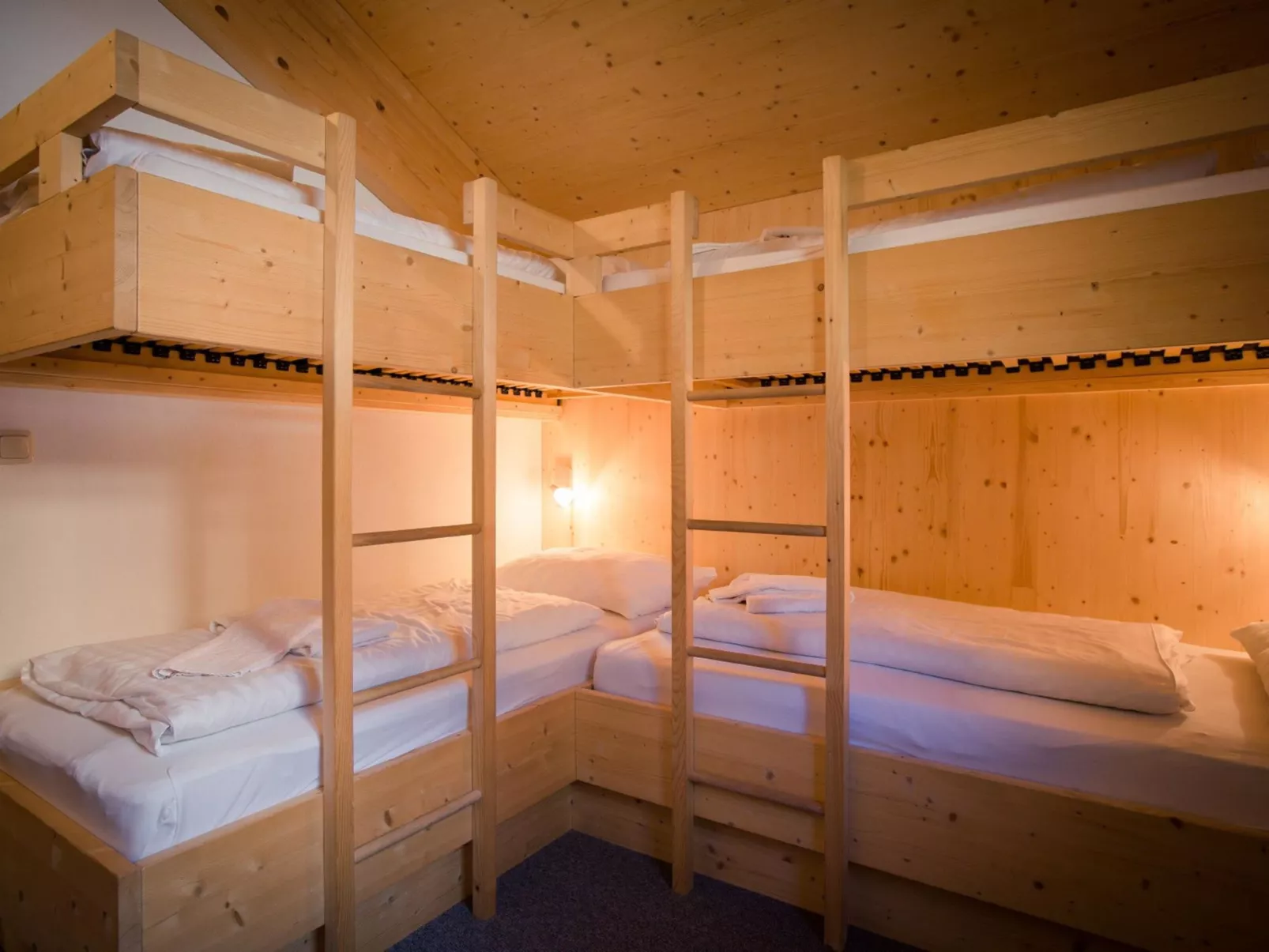 47# mit IR-Sauna& Sprudelbad Innen-Inside