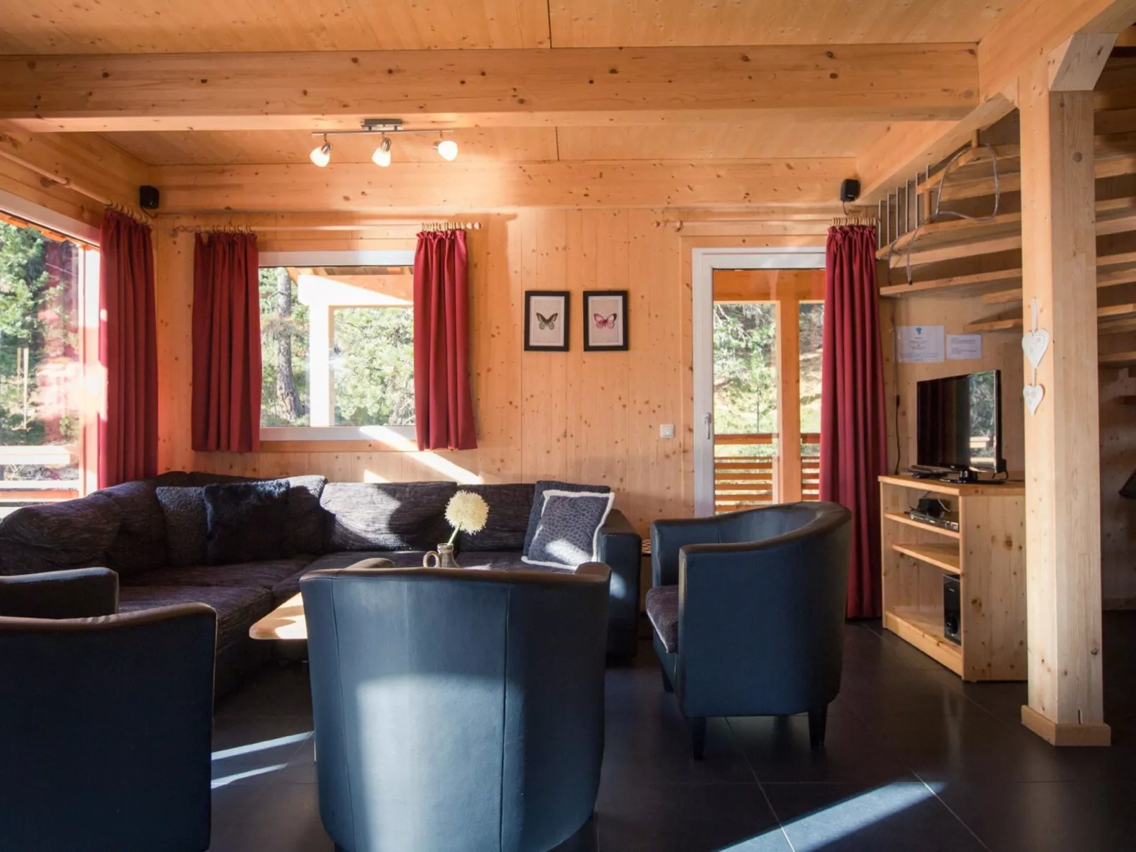 #39 mit IR-Sauna und Sprudelbad Innen