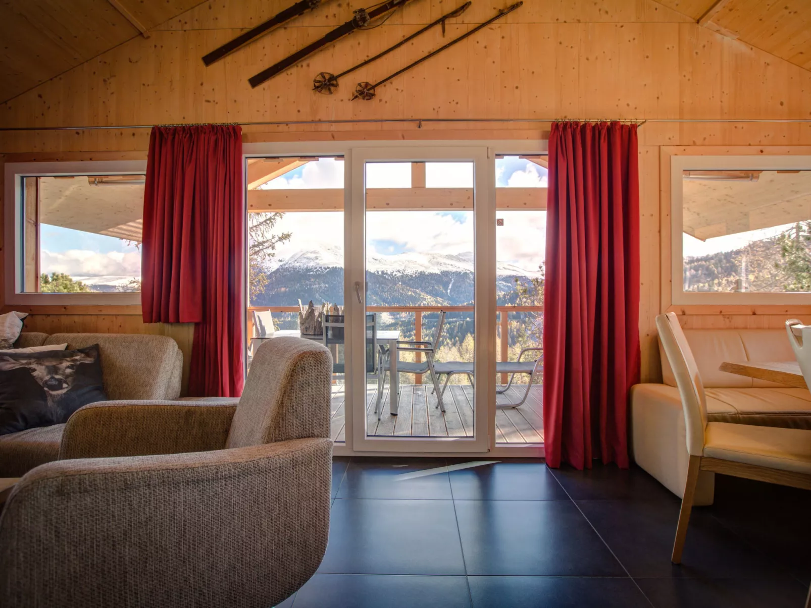 #48 mit IR-Sauna und Sprudelbad aussen-Inside