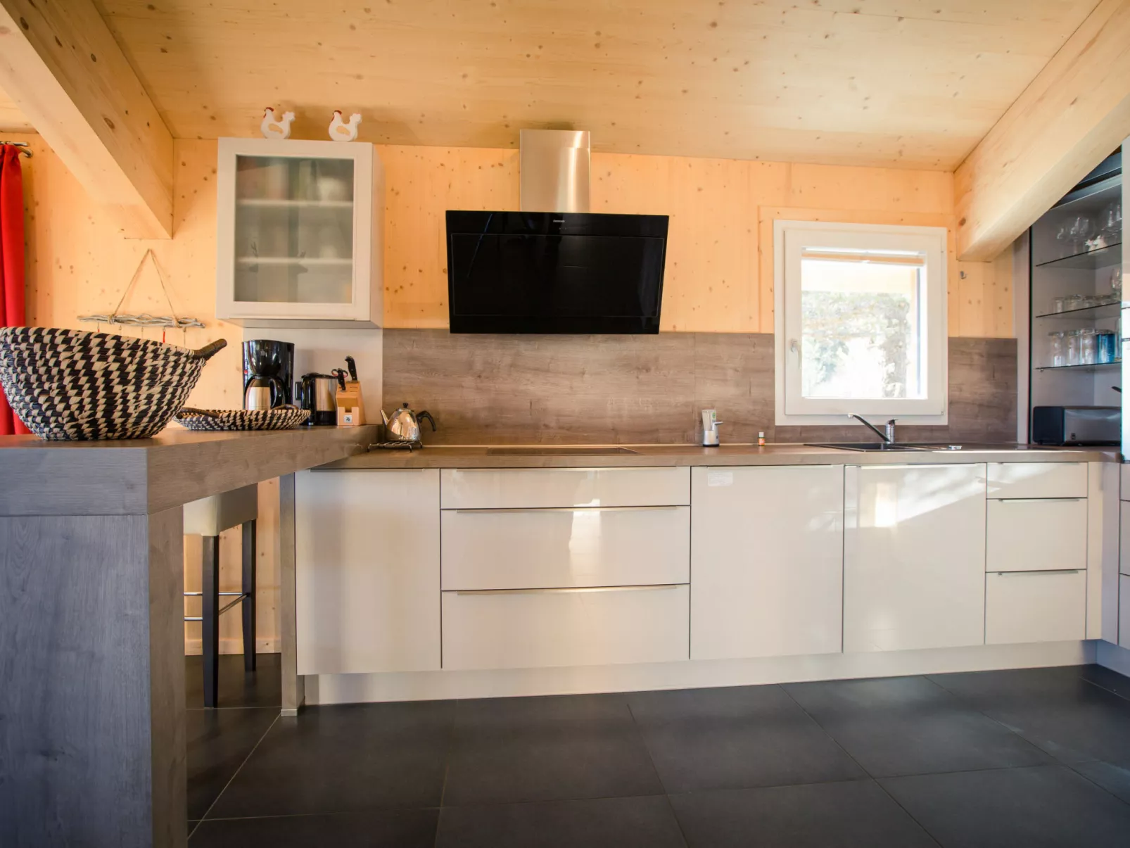 #48 mit IR-Sauna und Sprudelbad aussen-Inside