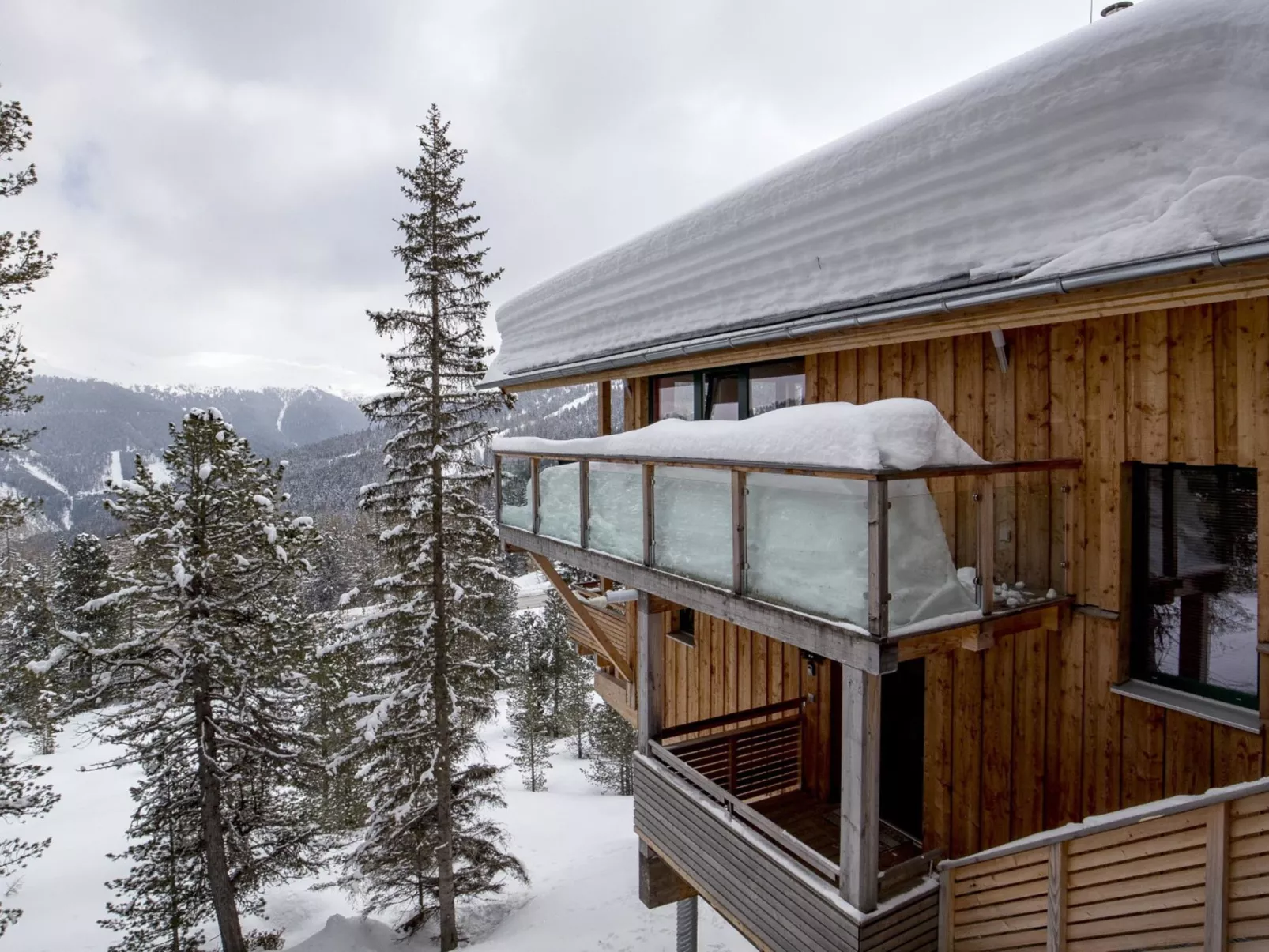 #48 mit IR-Sauna und Sprudelbad aussen-Outside